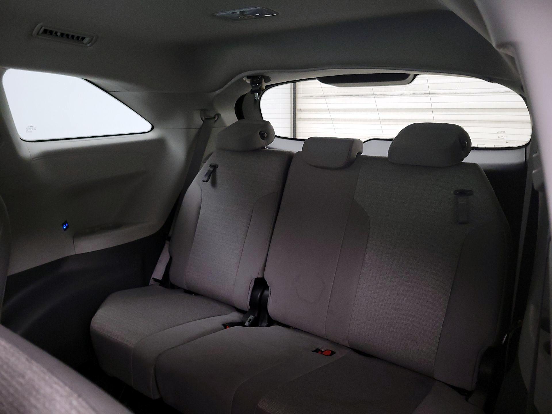 Thumbnail: 2024 Toyota Sienna - 19