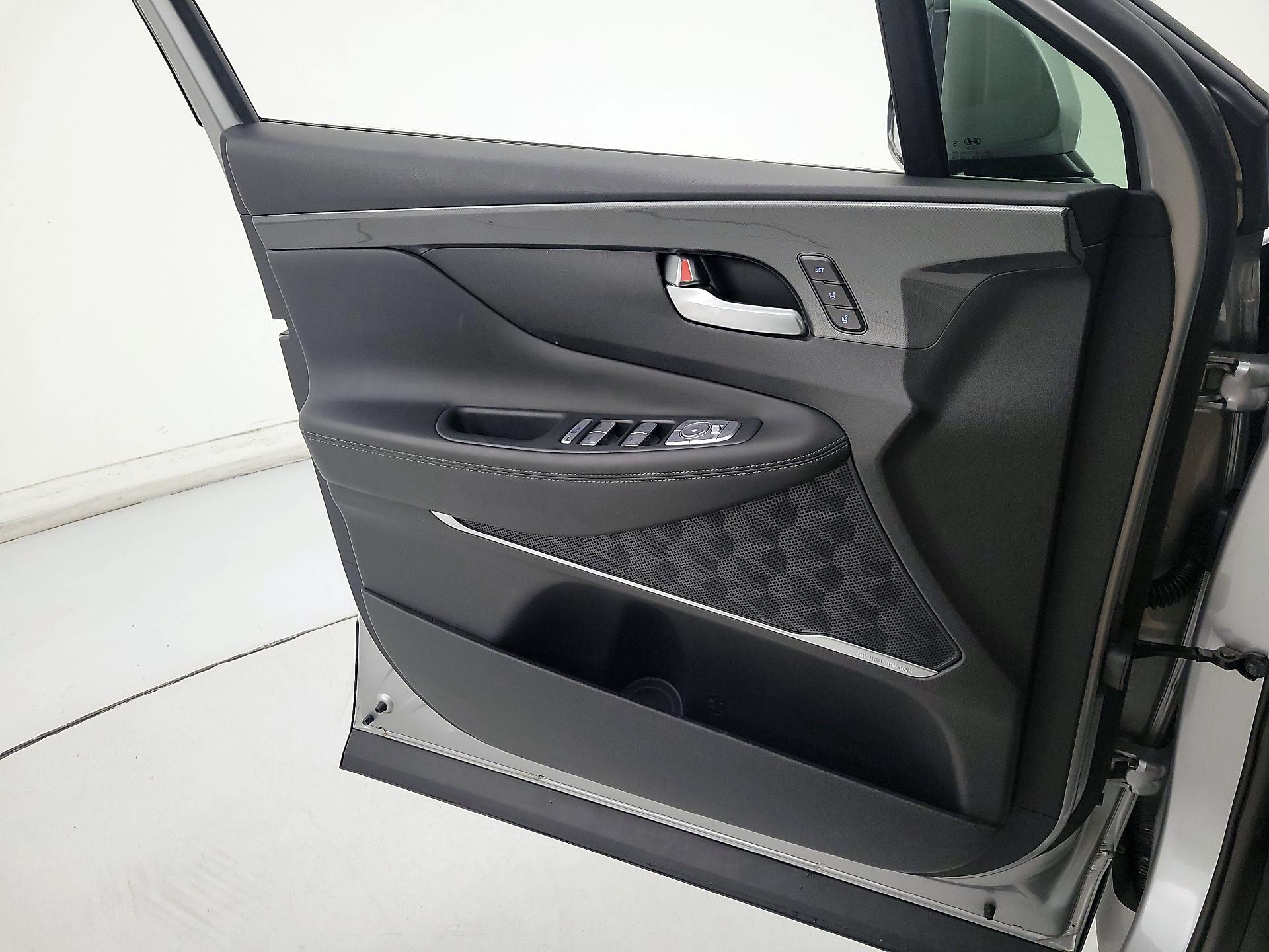 Thumbnail: 2023 Hyundai Santa Fe - 12