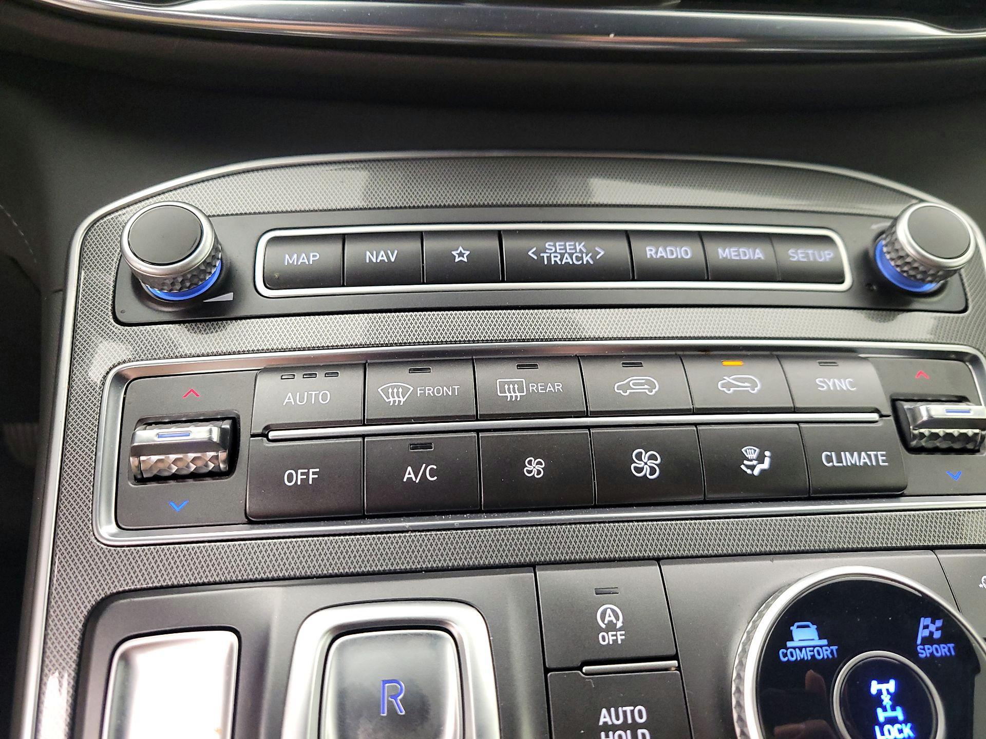 Thumbnail: 2023 Hyundai Santa Fe - 17