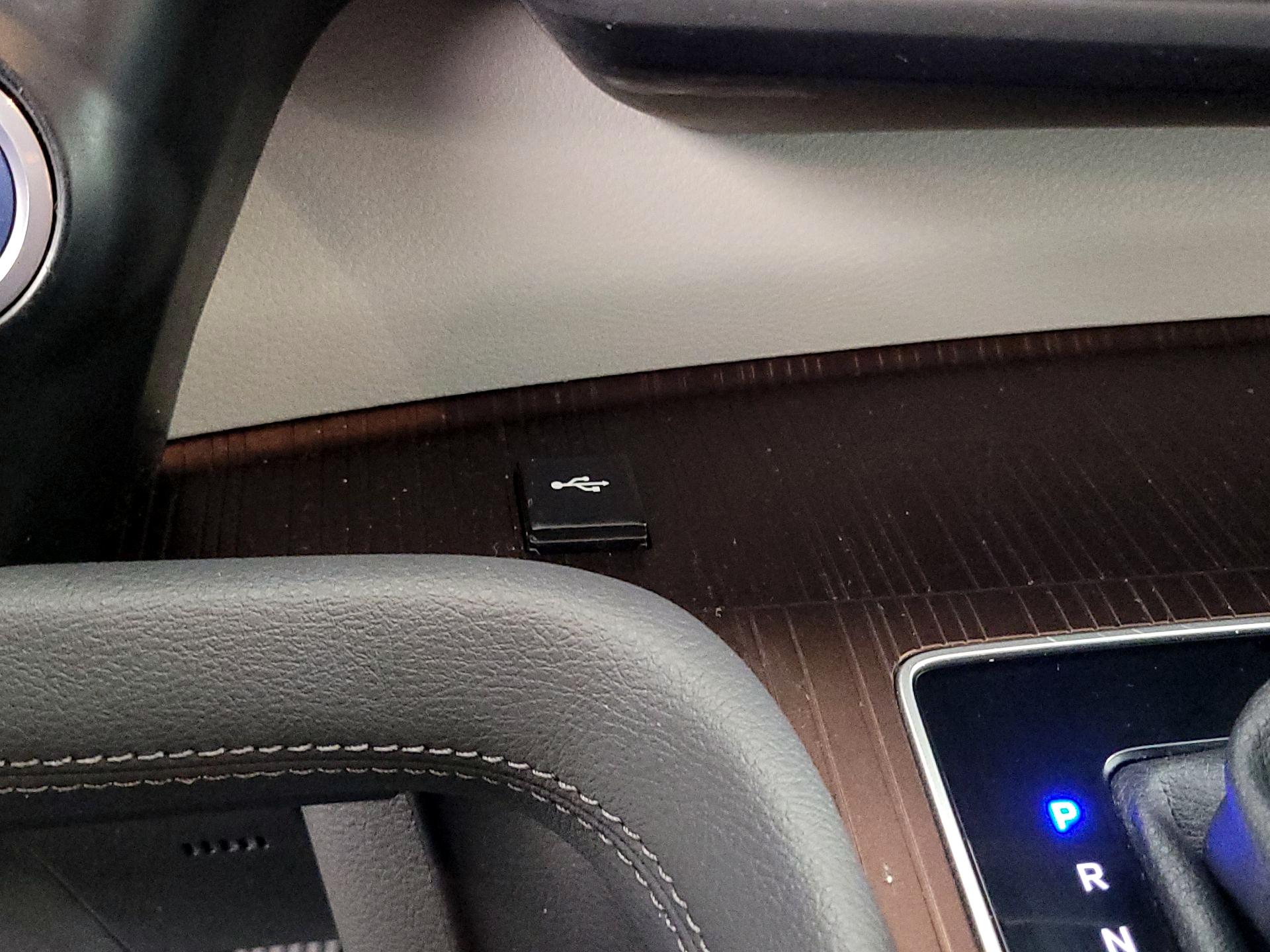 Thumbnail: 2024 Toyota Sienna - 18