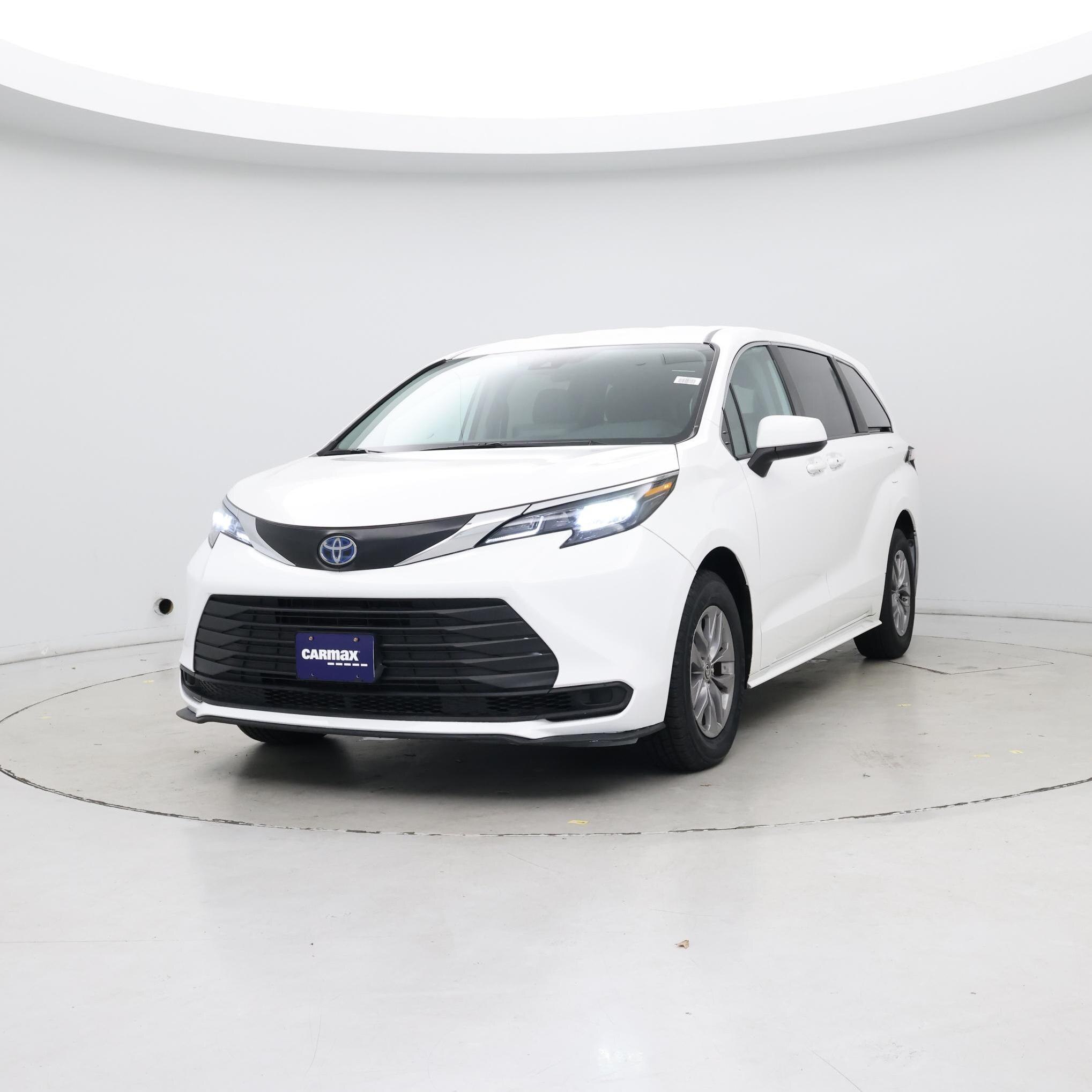 Thumbnail: 2024 Toyota Sienna - 4