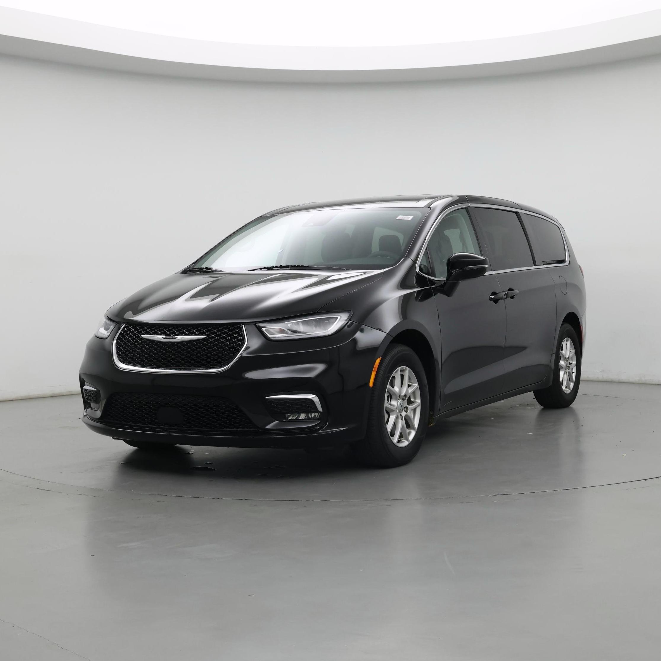 Thumbnail: 2024 Chrysler Pacifica - 4