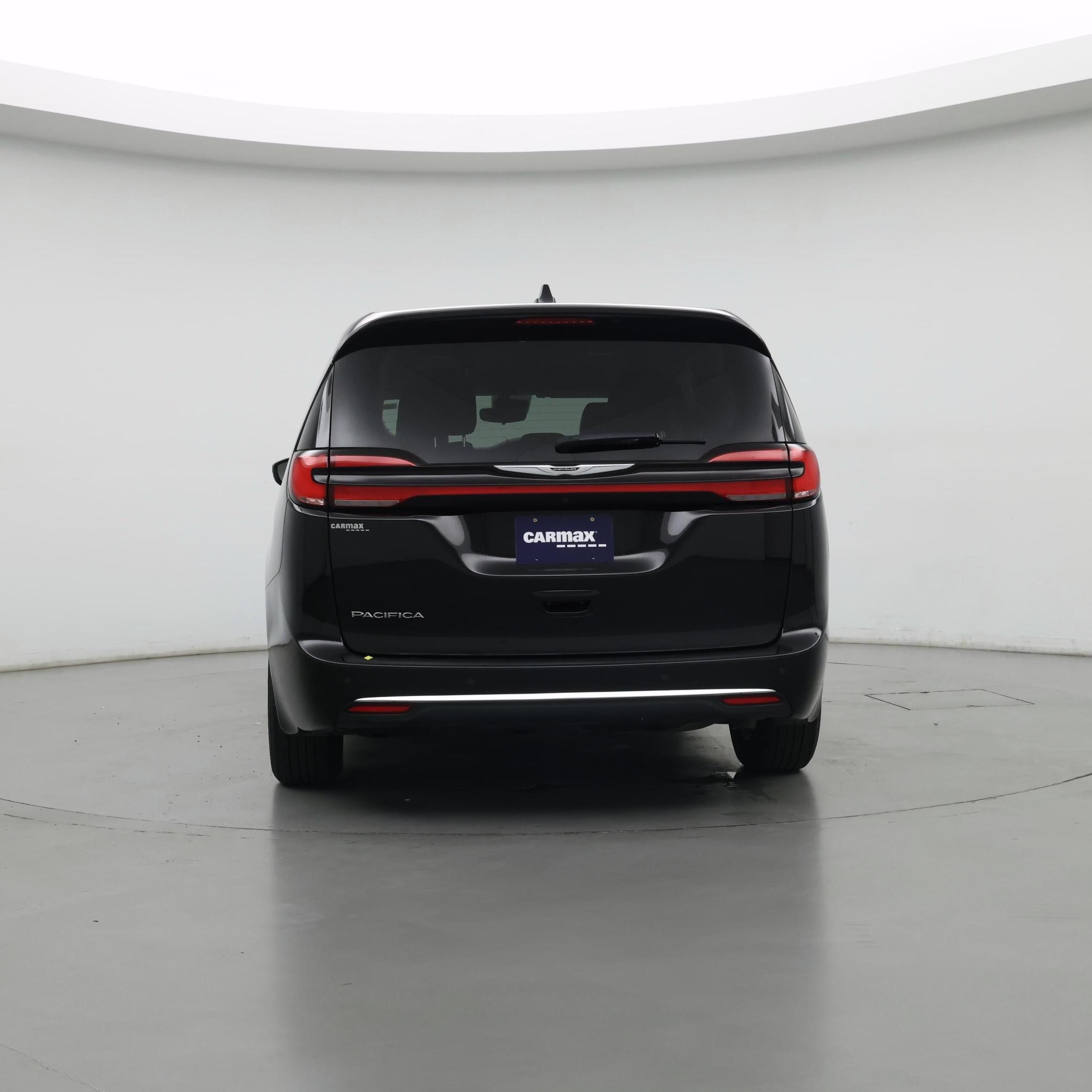 Thumbnail: 2024 Chrysler Pacifica - 6