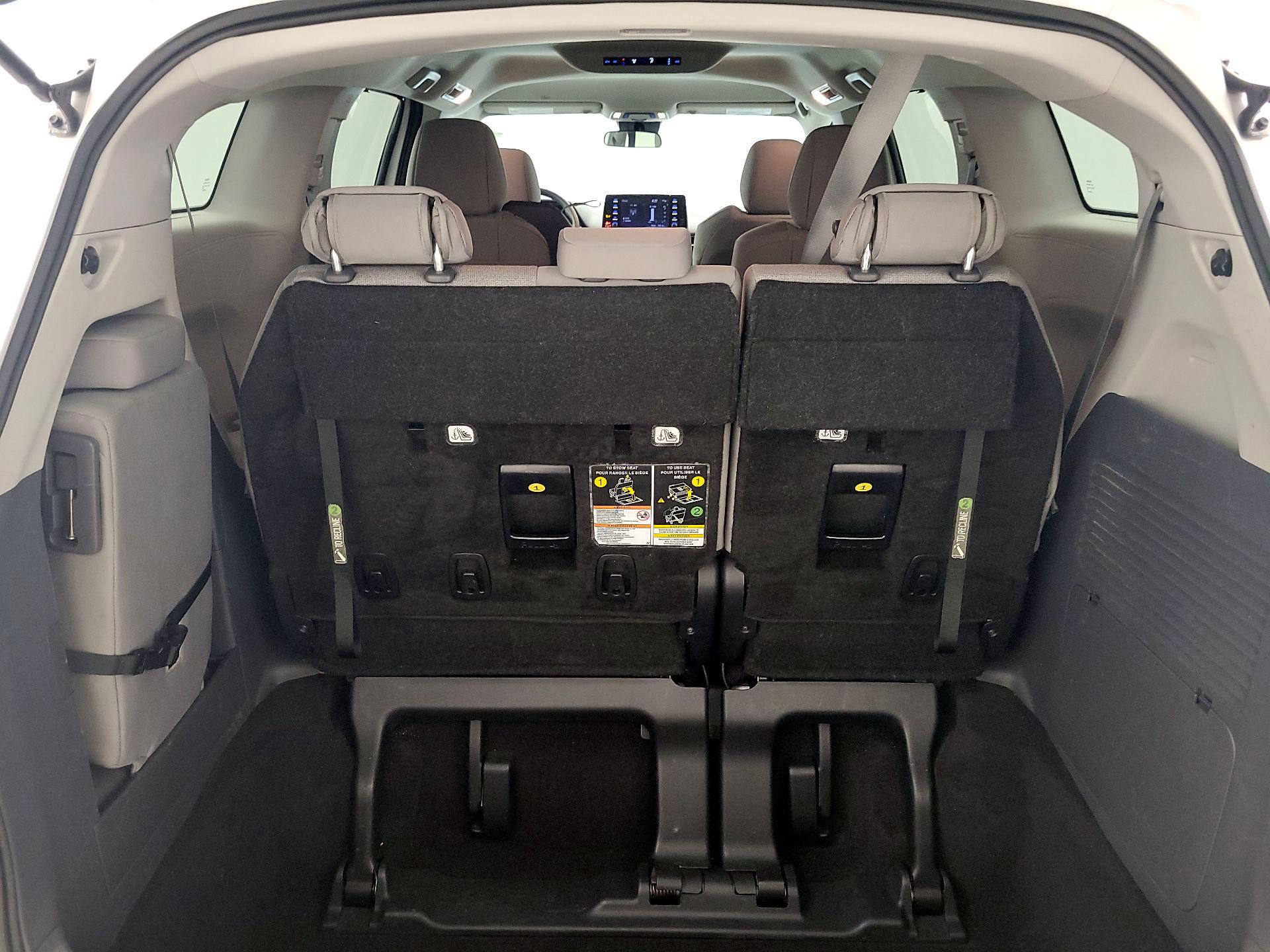 Thumbnail: 2024 Toyota Sienna - 20