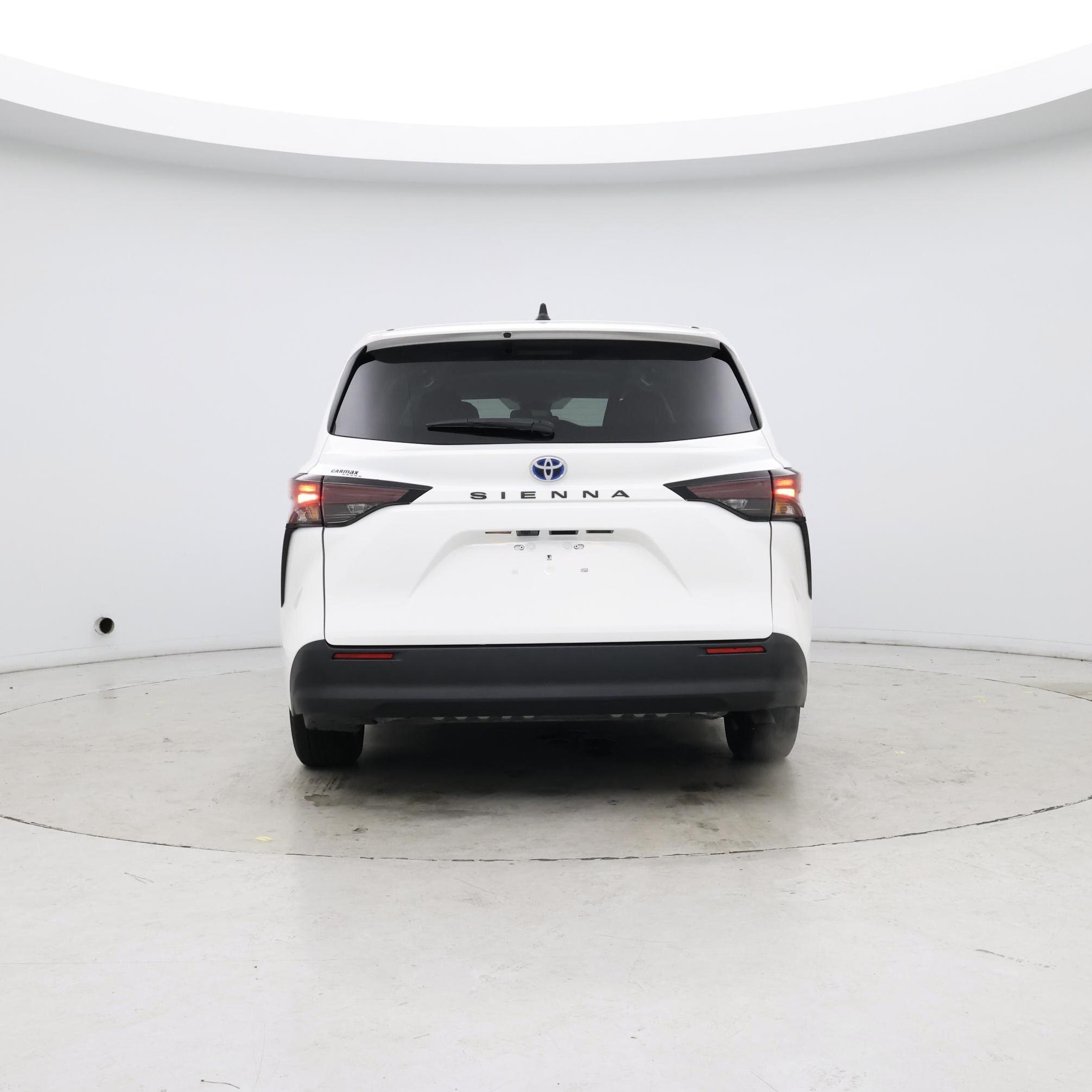 Thumbnail: 2024 Toyota Sienna - 6