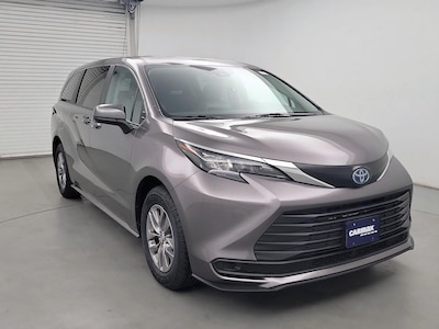 2024 Toyota Sienna Hybrid LE