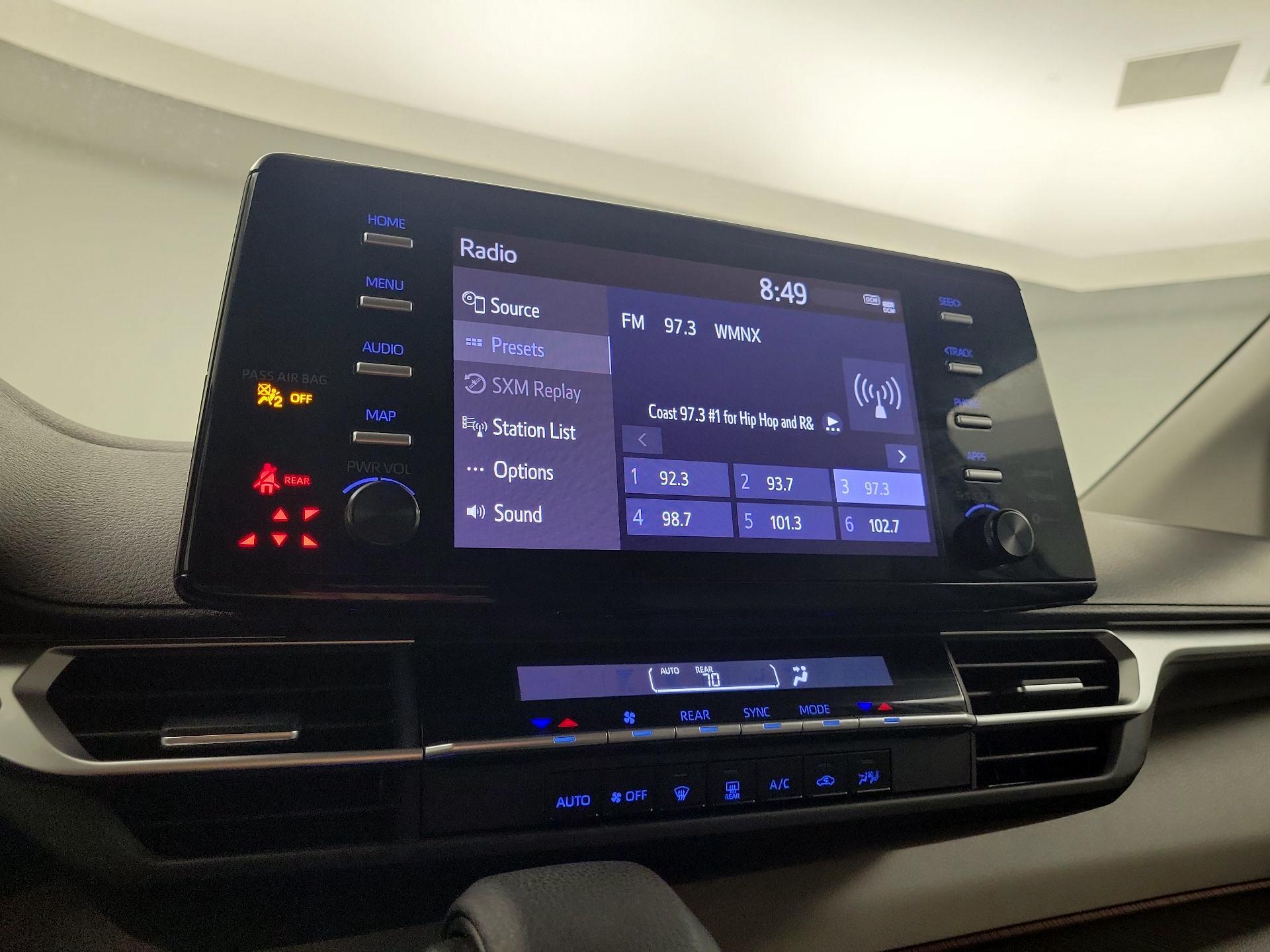 Thumbnail: 2024 Toyota Sienna - 13