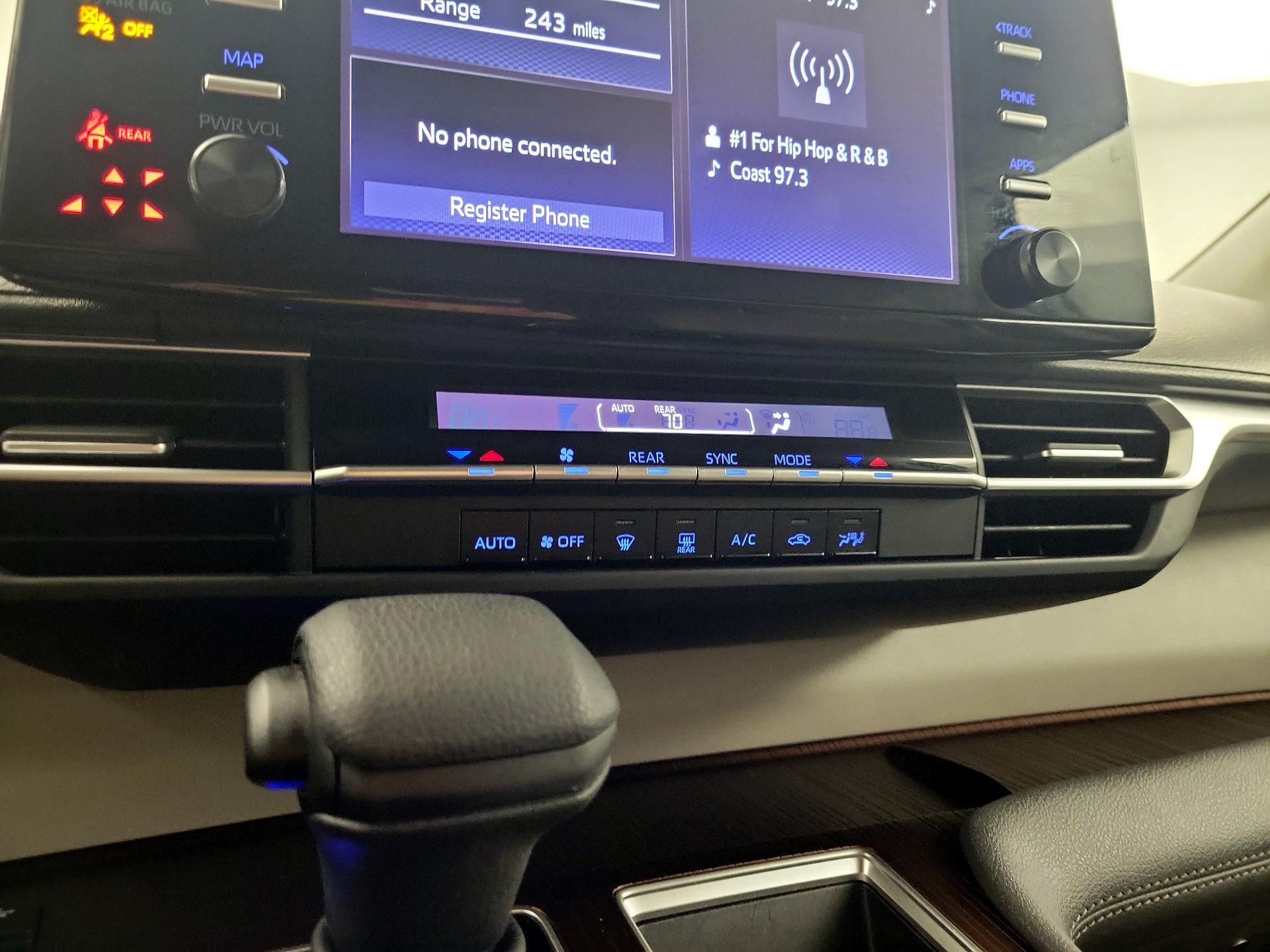 Thumbnail: 2024 Toyota Sienna - 14