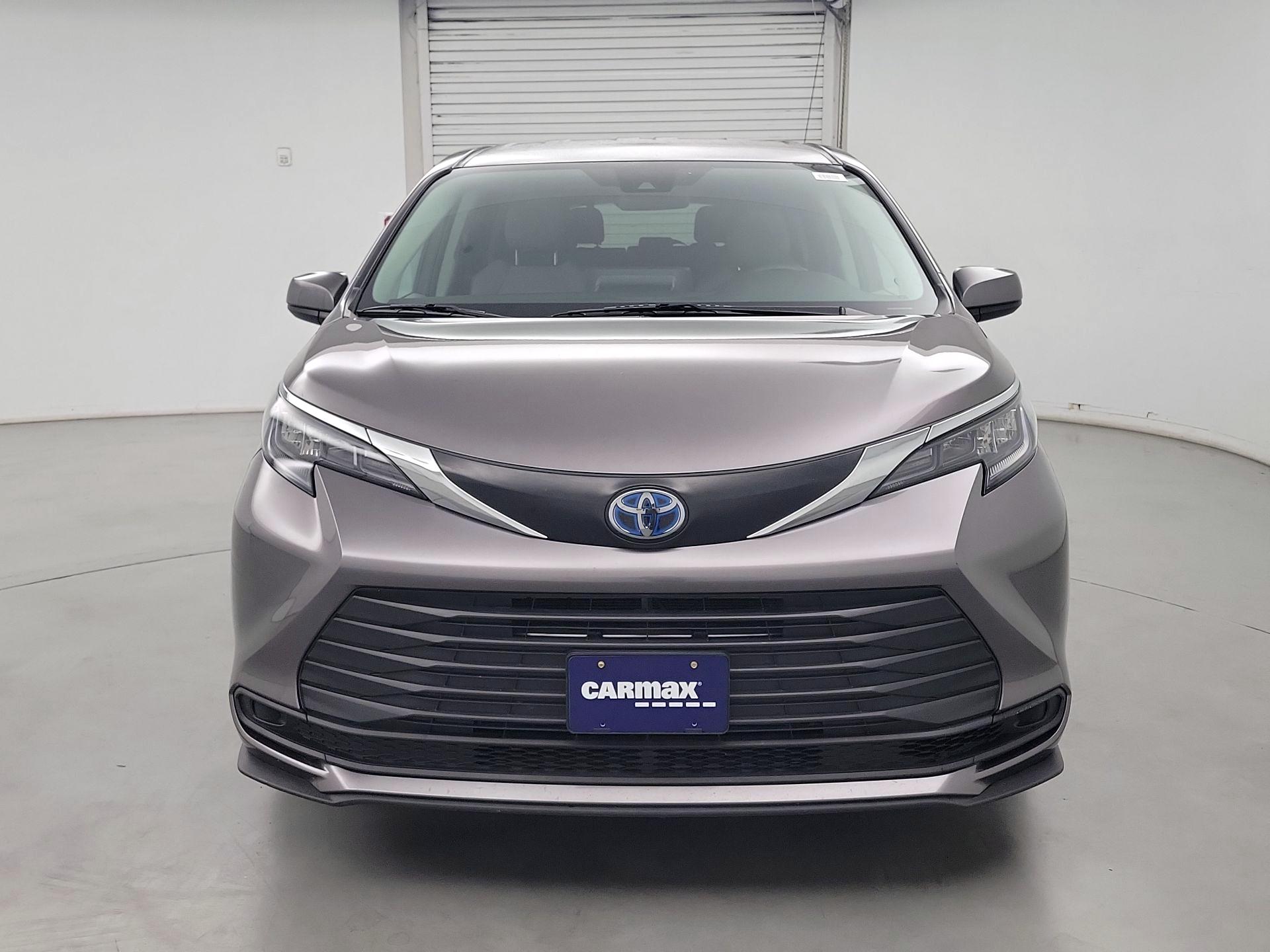 Thumbnail: 2024 Toyota Sienna - 2