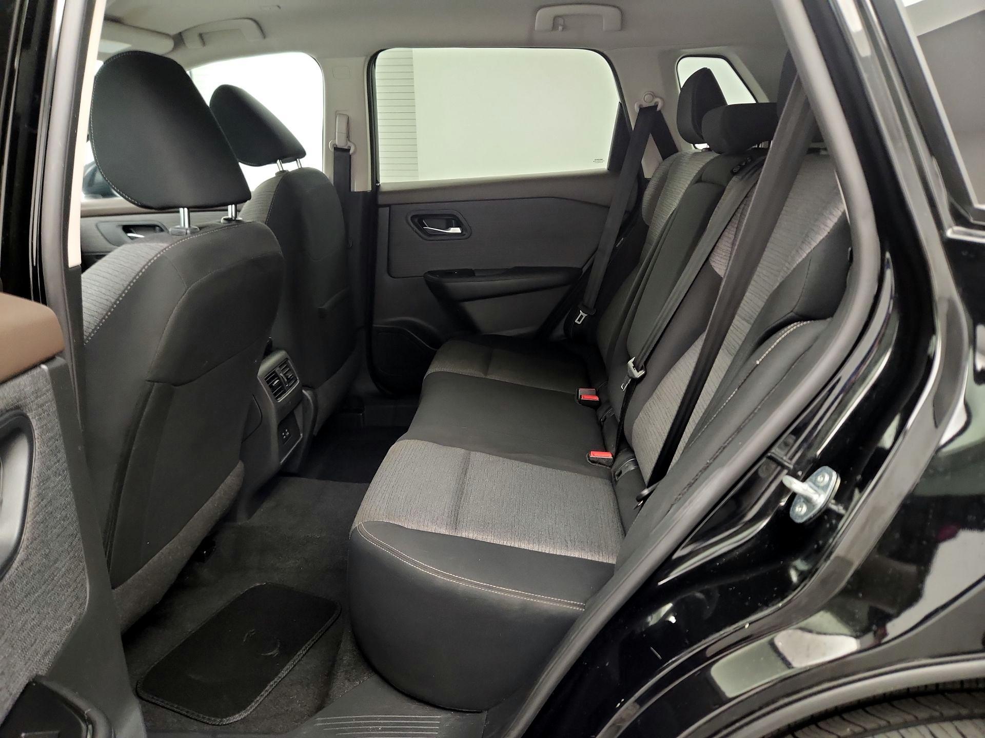 Thumbnail: 2023 Nissan Rogue - 17