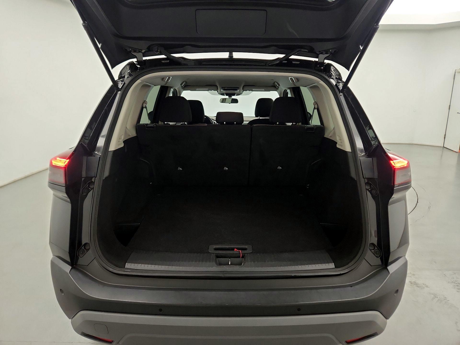 Thumbnail: 2023 Nissan Rogue - 18