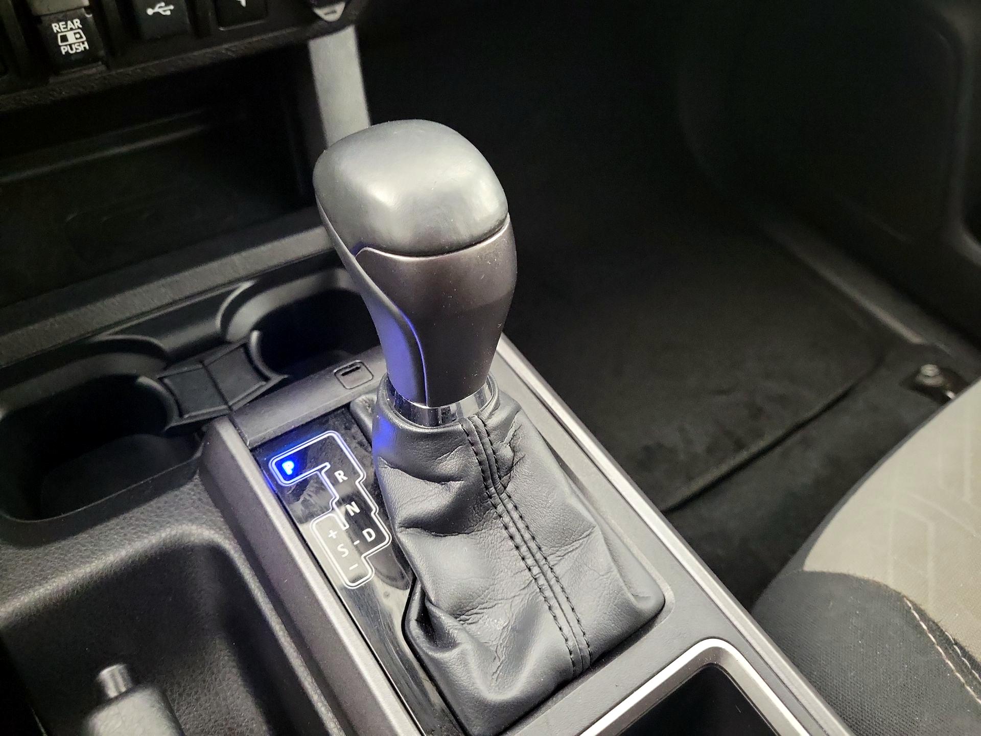 Thumbnail: 2022 Toyota Tacoma - 15