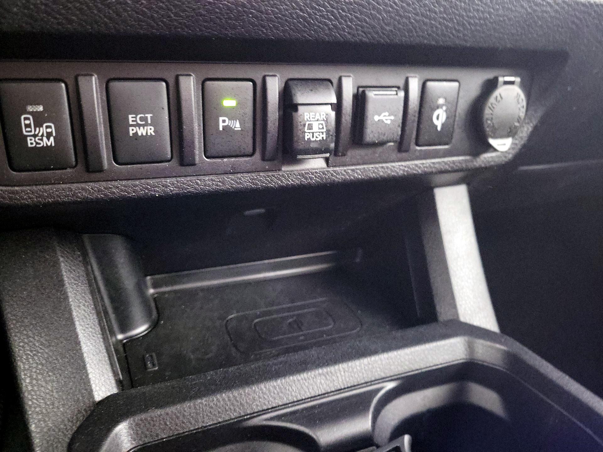 Thumbnail: 2022 Toyota Tacoma - 16