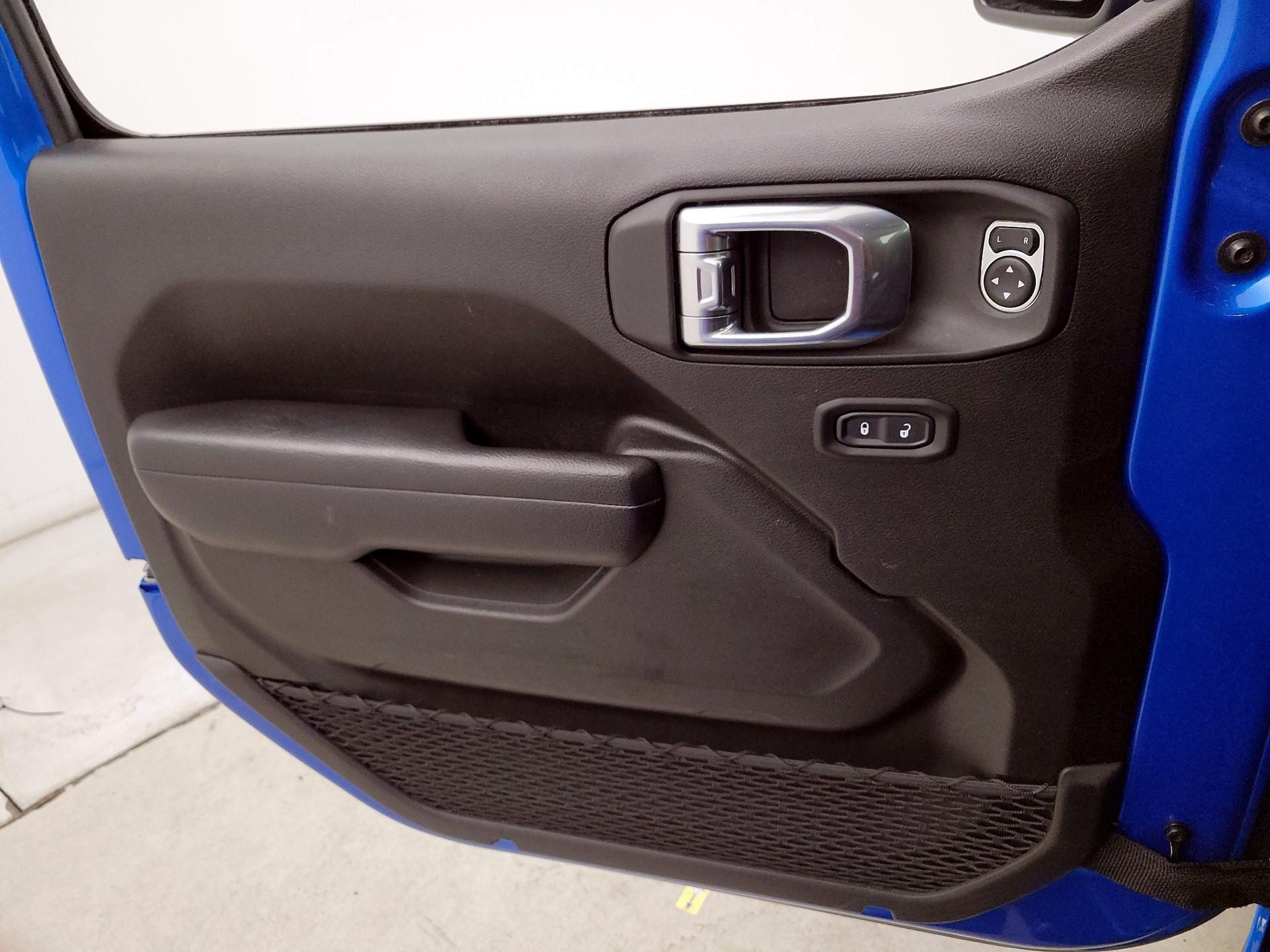 Thumbnail: 2025 Jeep Wrangler - 12