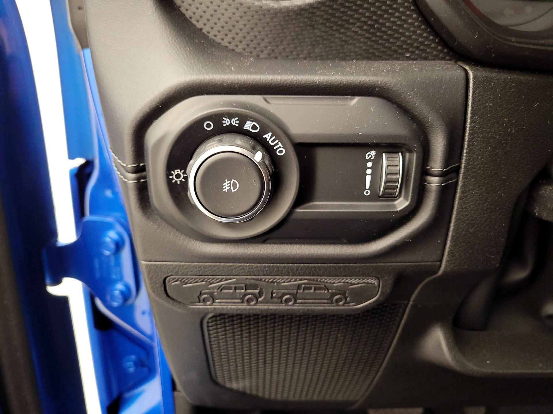 Thumbnail: 2025 Jeep Wrangler - 13