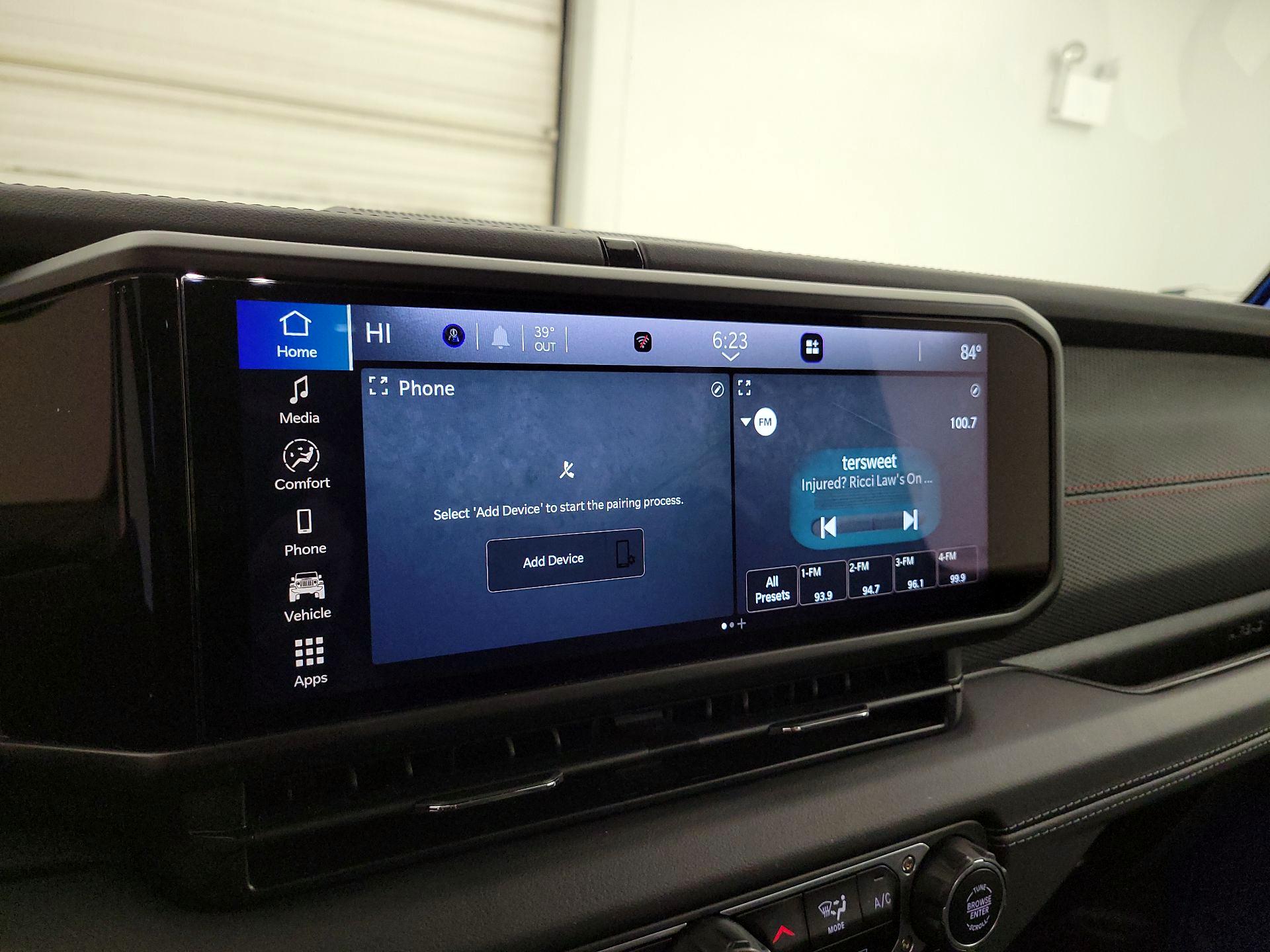 Thumbnail: 2025 Jeep Wrangler - 15