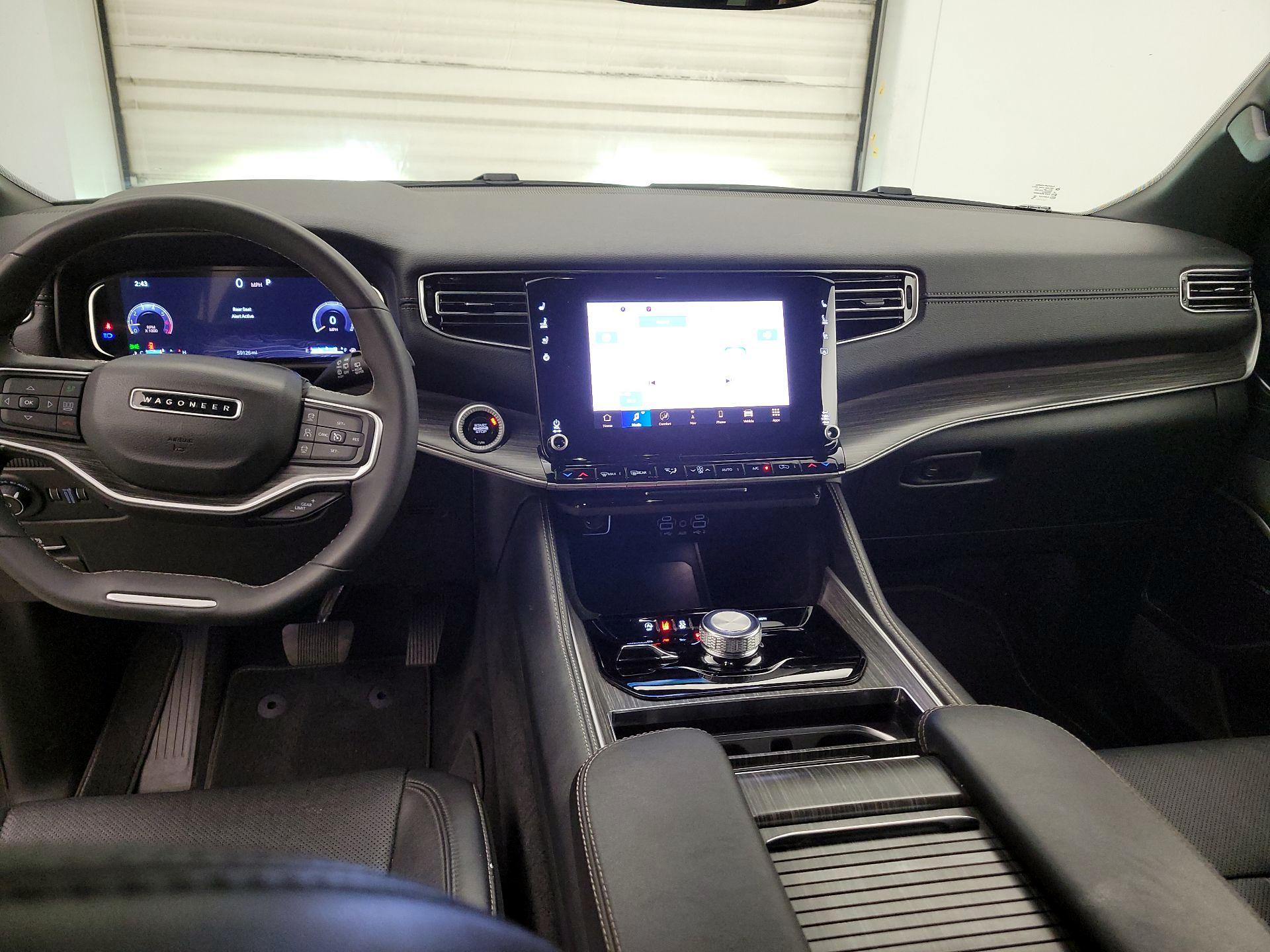 Thumbnail: 2024 Jeep Wagoneer - 9