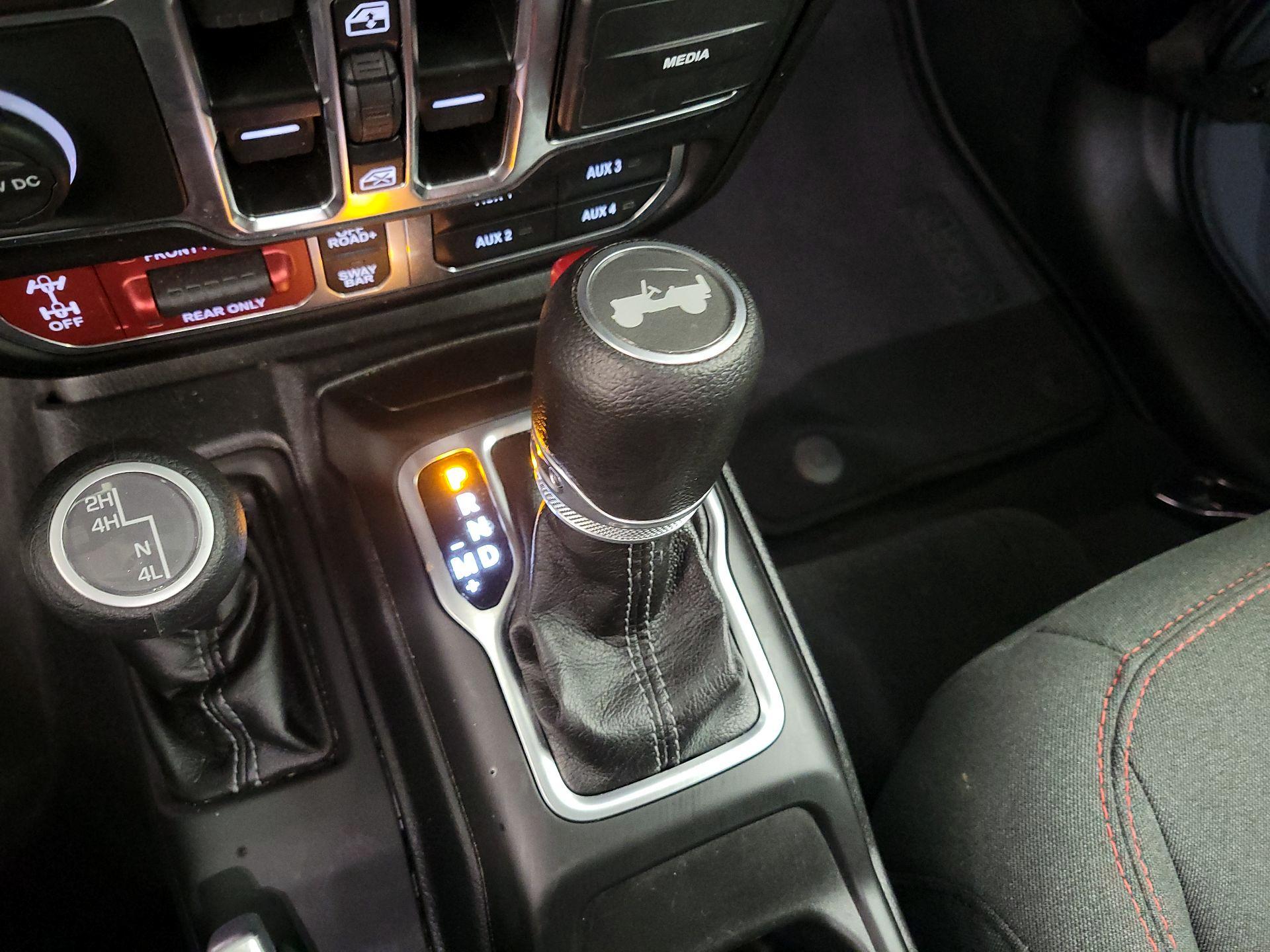 Thumbnail: 2025 Jeep Wrangler - 17