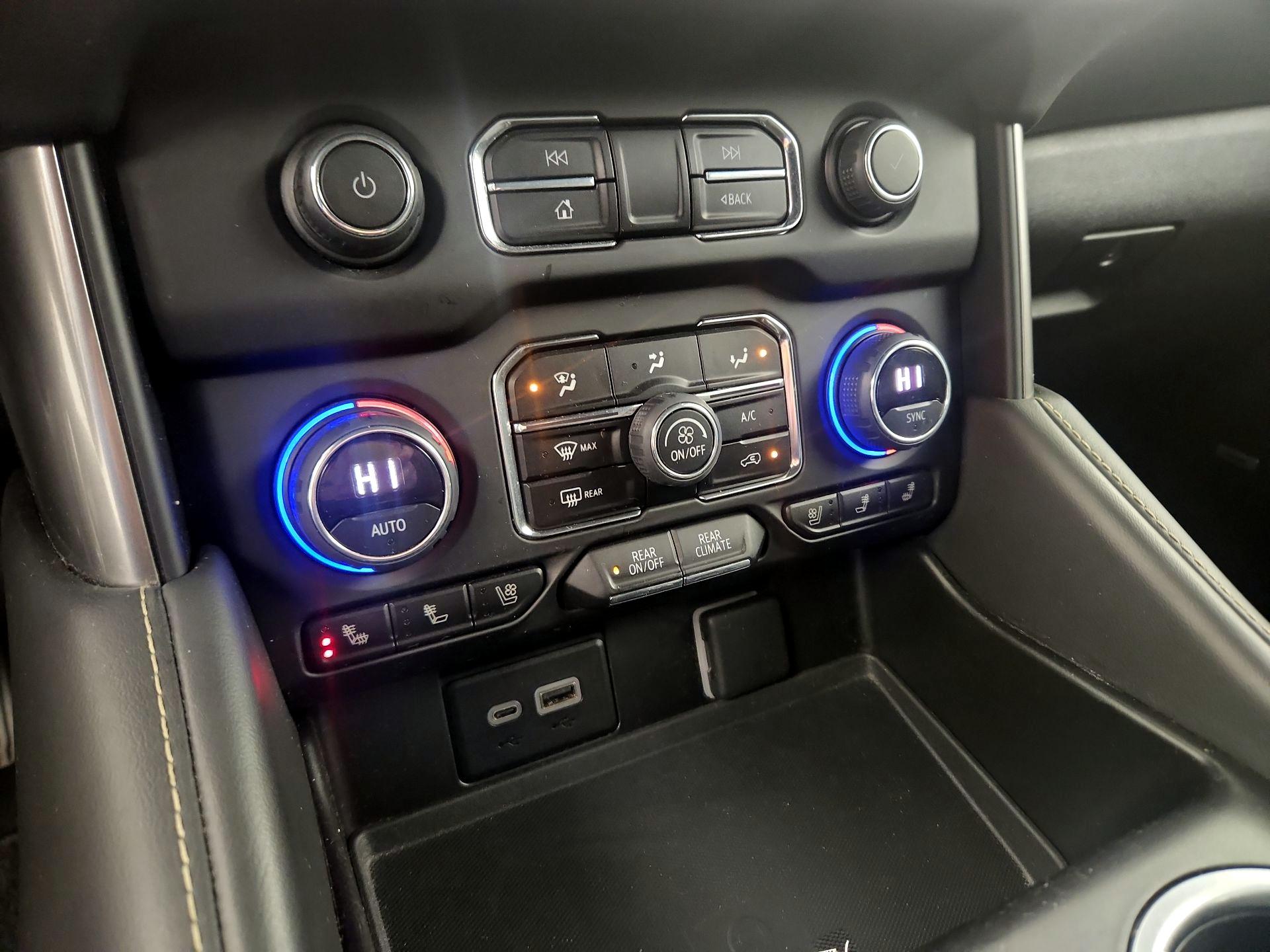 Thumbnail: 2023 Chevrolet Suburban - 14