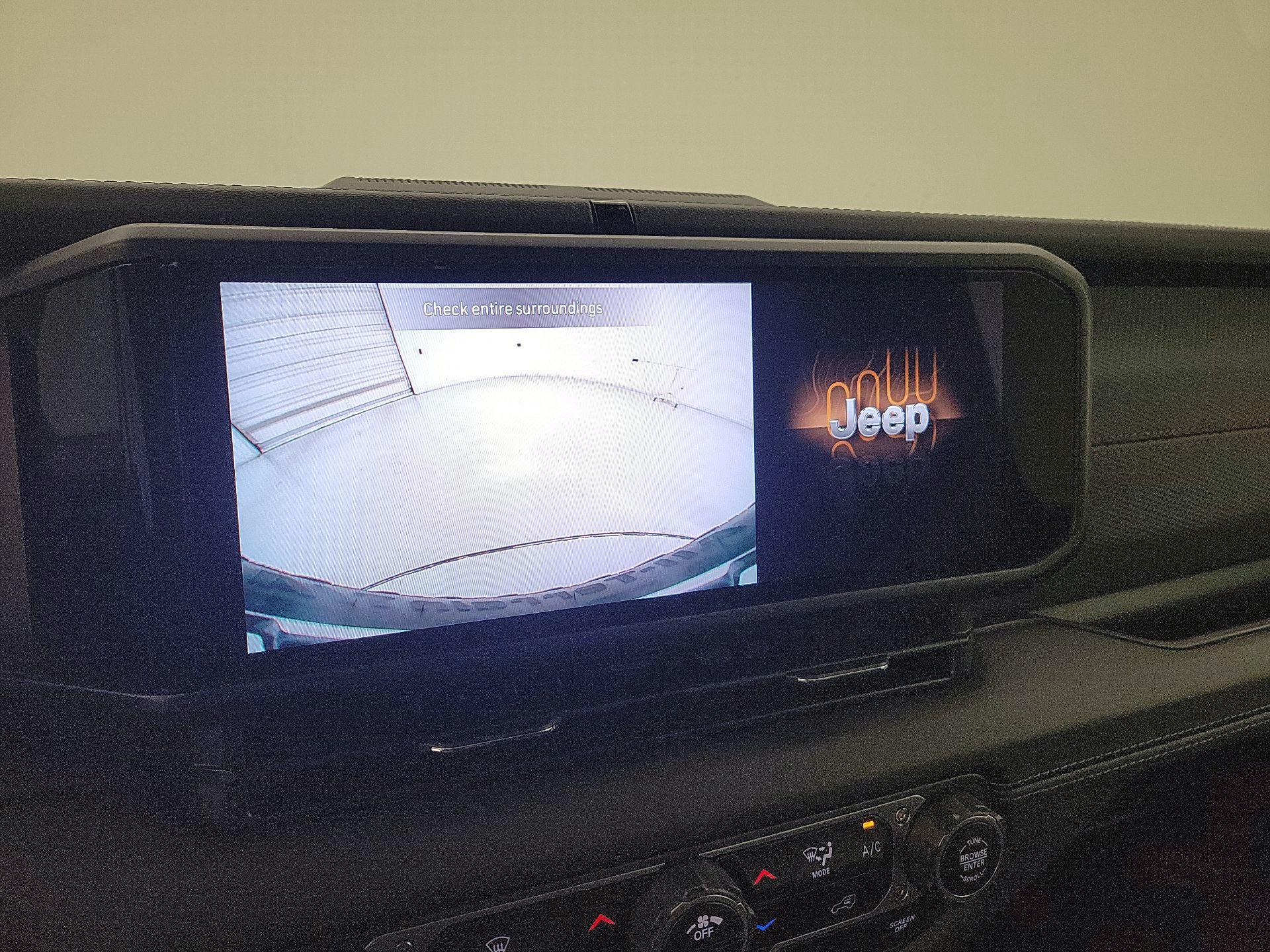 Thumbnail: 2025 Jeep Wrangler - 14