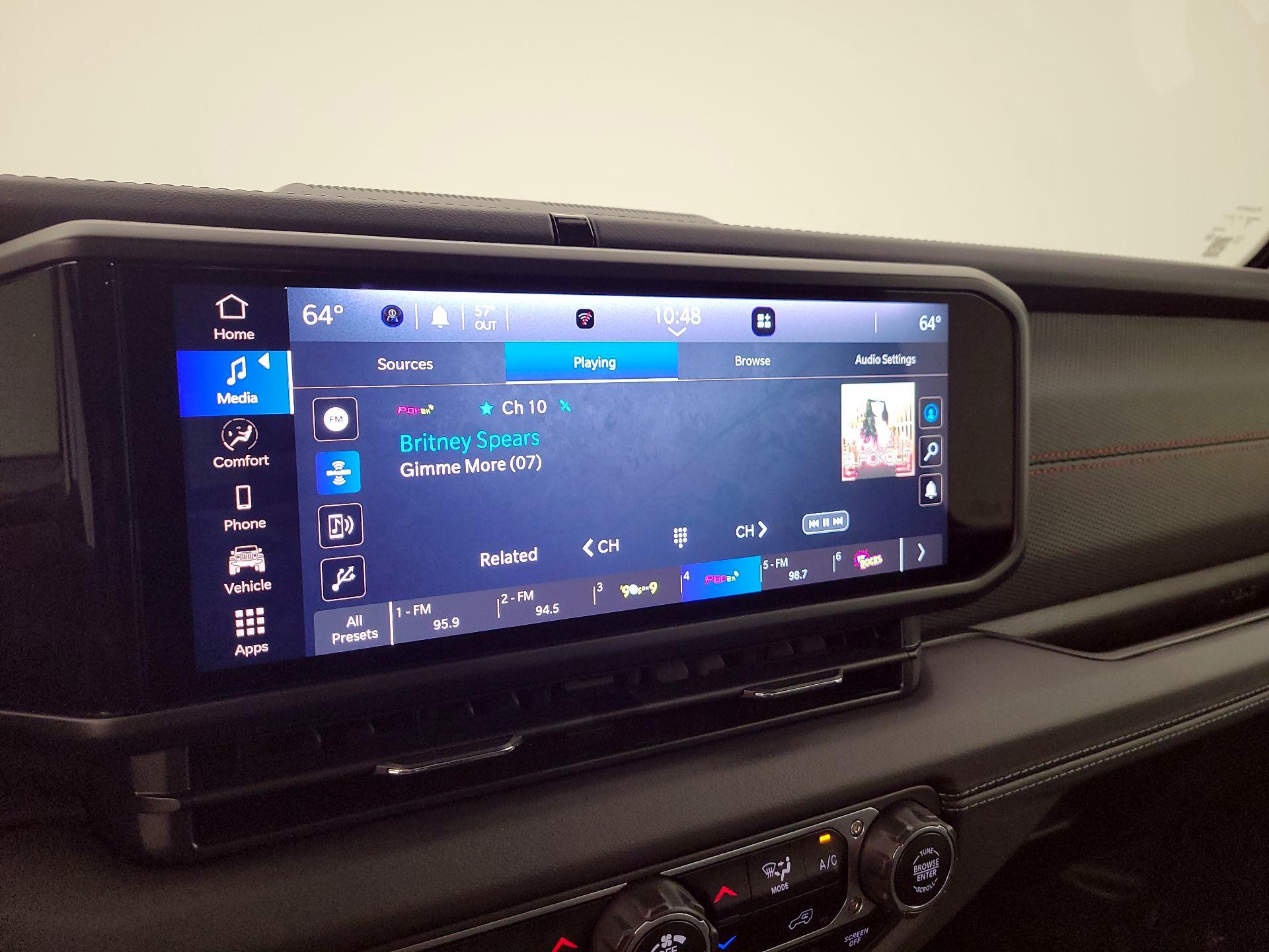 Thumbnail: 2025 Jeep Wrangler - 15