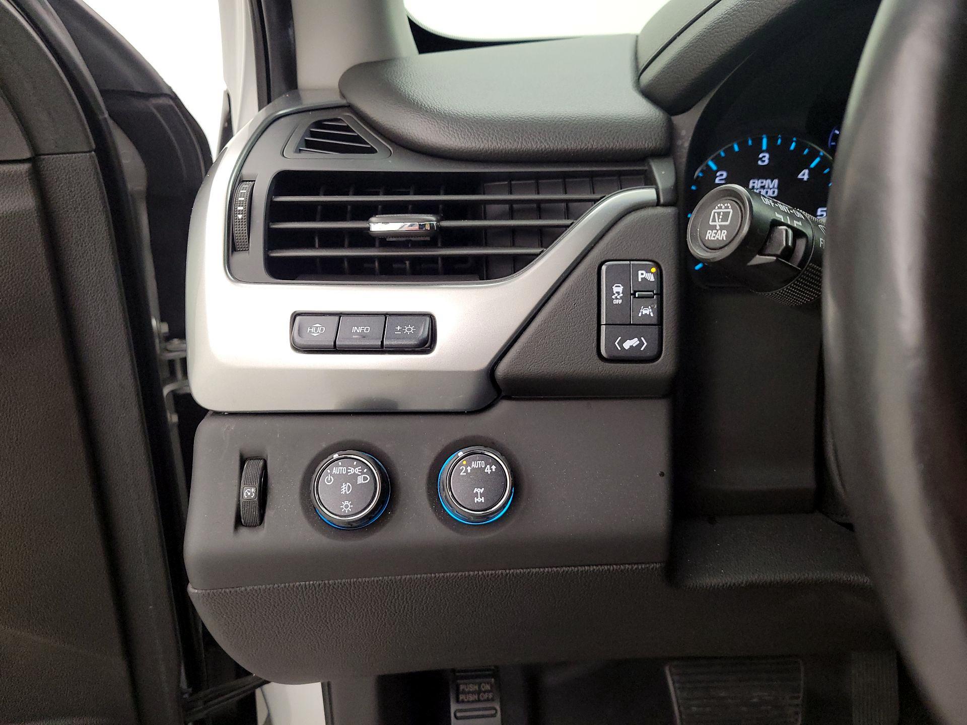 Thumbnail: 2017 Chevrolet Tahoe - 13