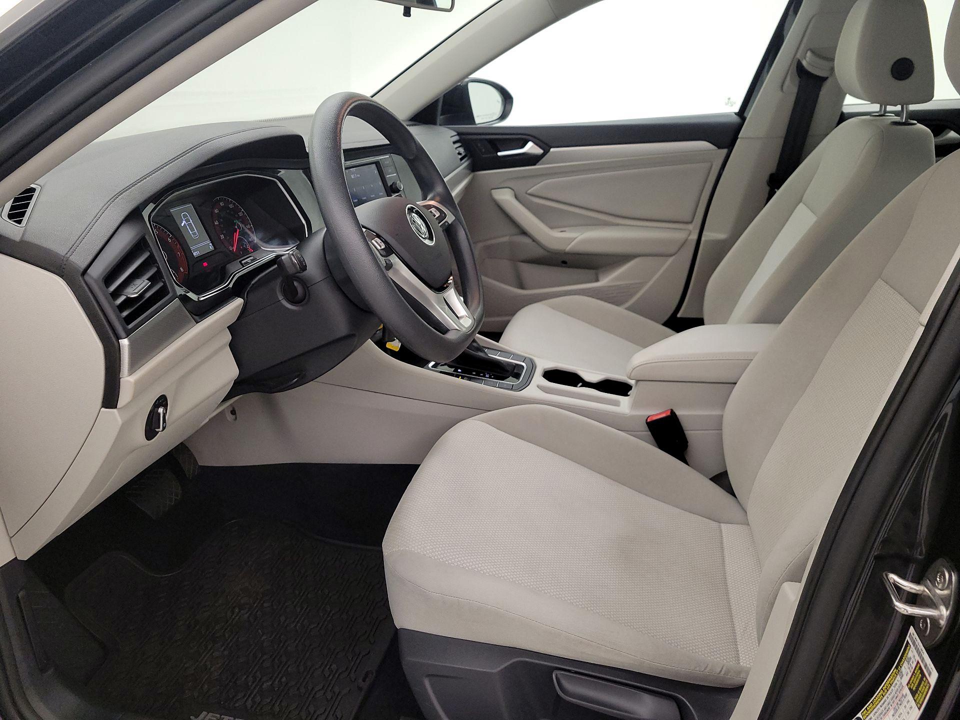 Thumbnail: 2021 Volkswagen Jetta - 11