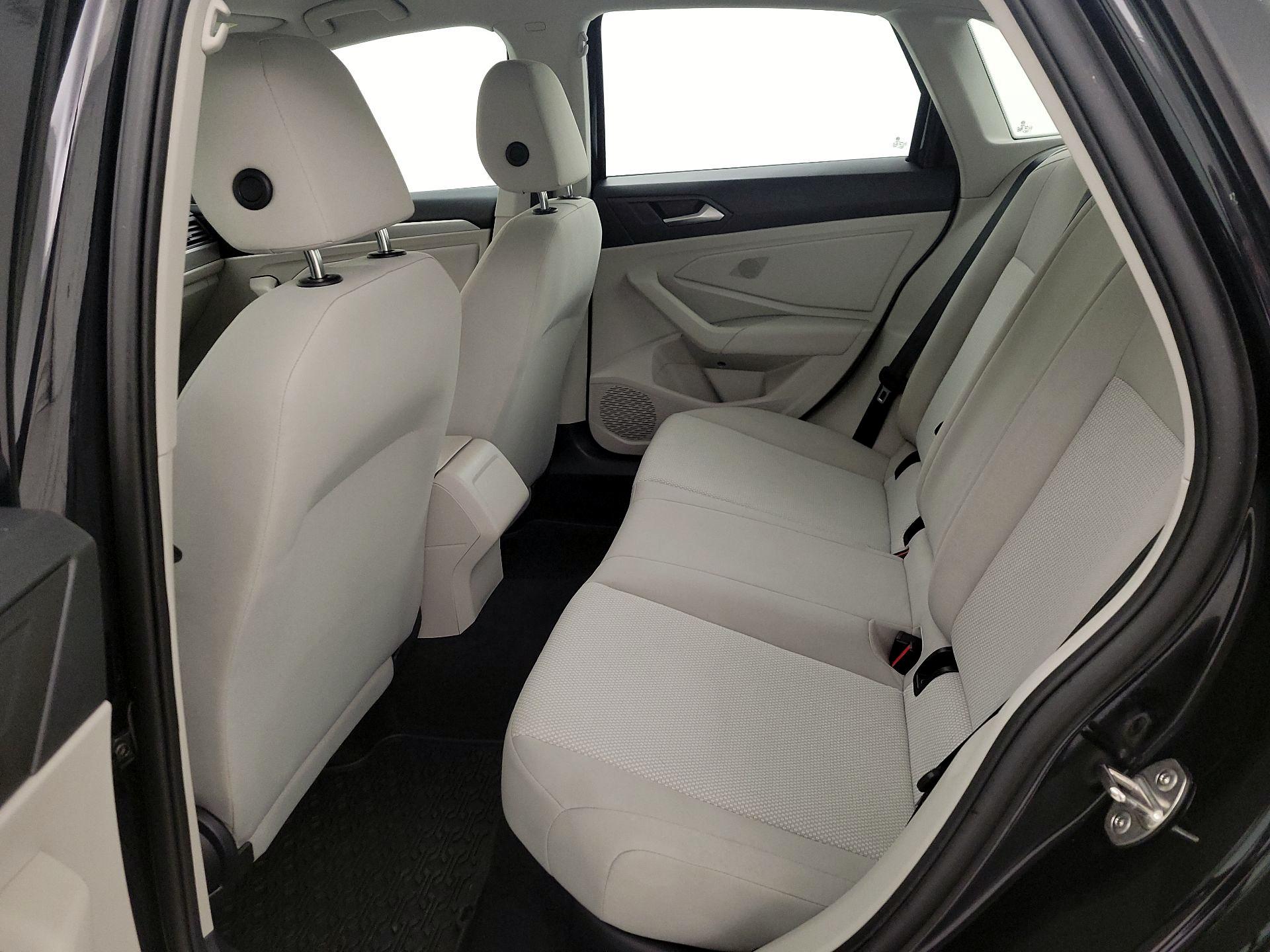 Thumbnail: 2021 Volkswagen Jetta - 19