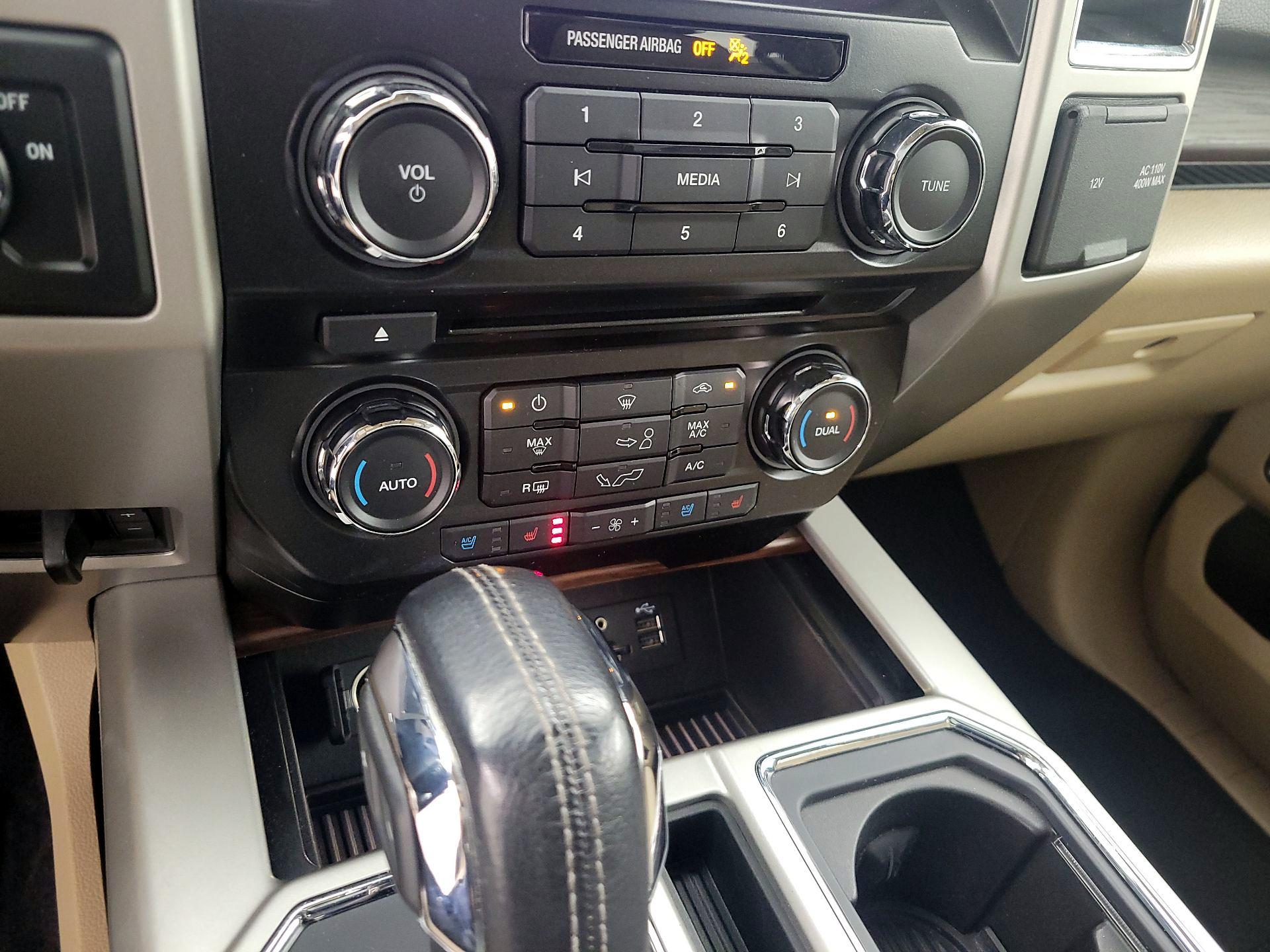 Thumbnail: 2015 Ford F-150 - 16