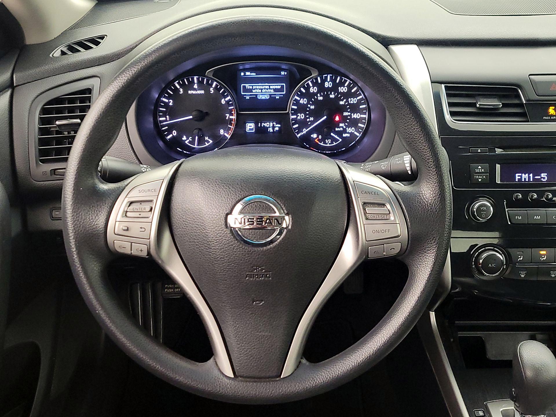 Thumbnail: 2014 Nissan Altima - 10