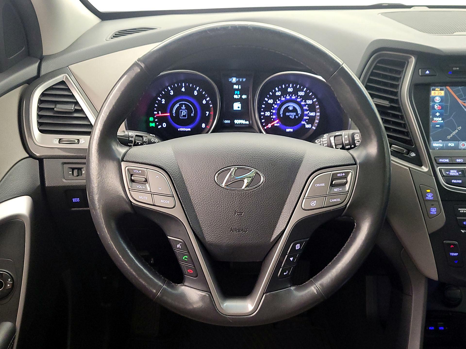 Thumbnail: 2015 Hyundai Santa Fe - 10