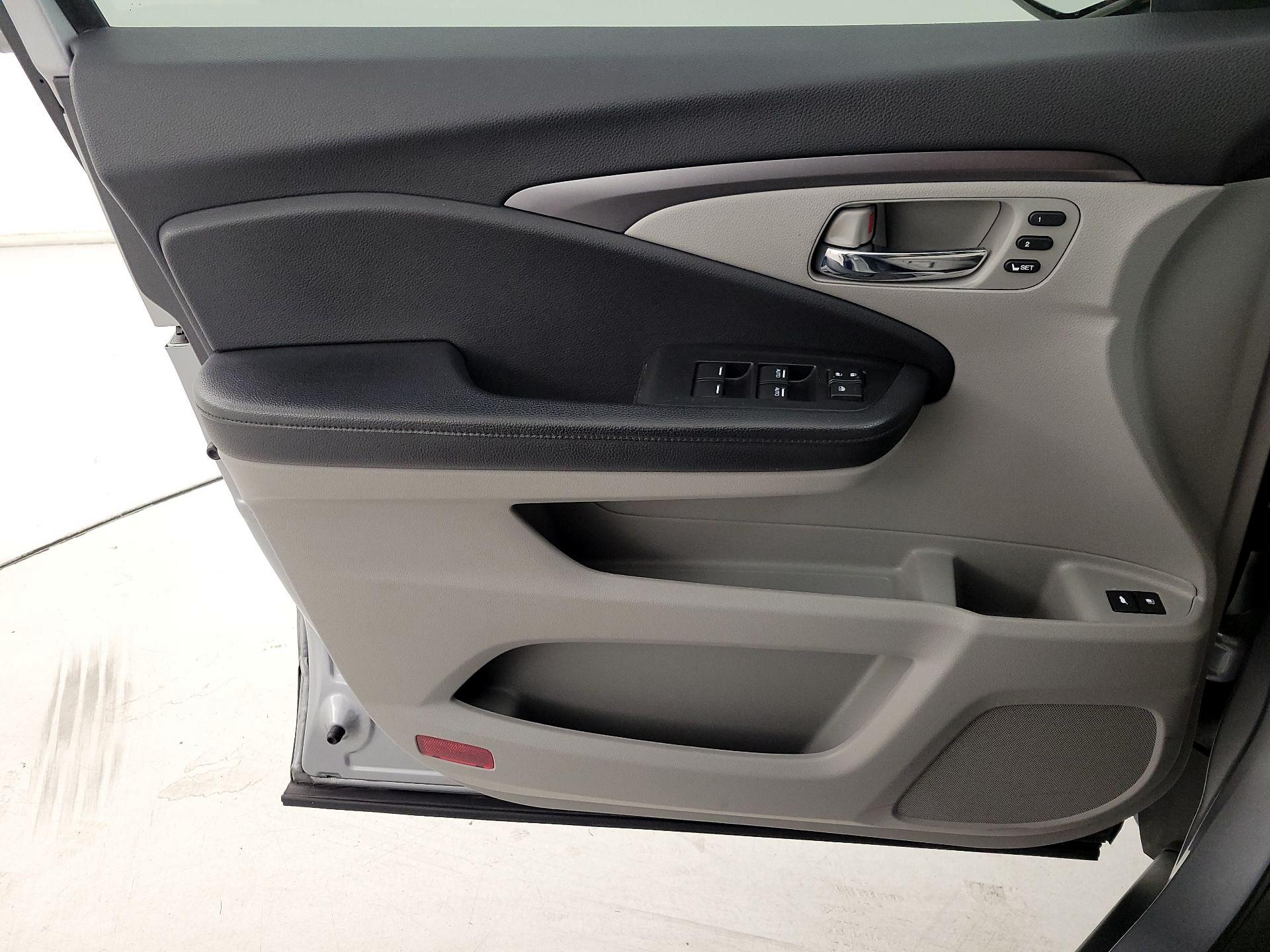 Thumbnail: 2021 Honda Pilot - 12