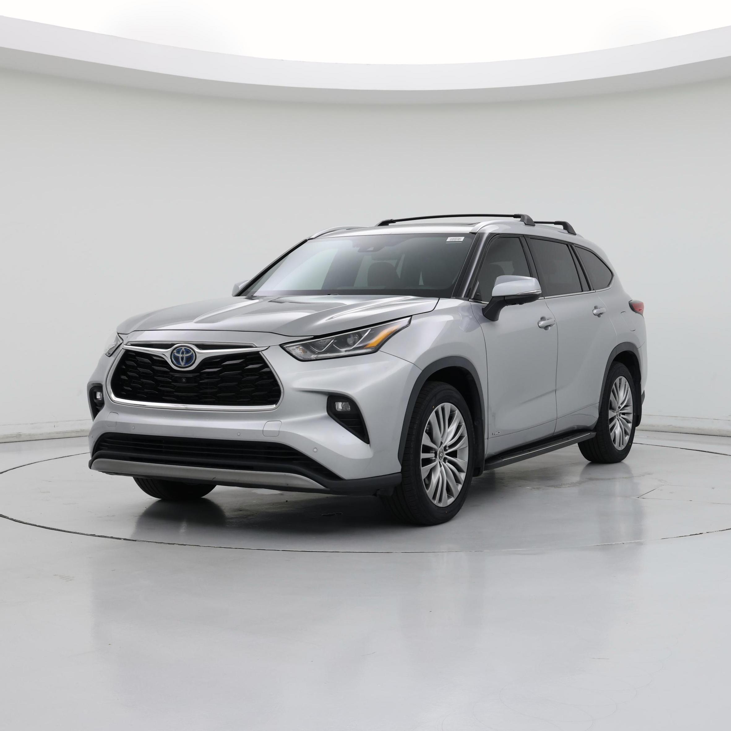 Thumbnail: 2023 Toyota Highlander - 4