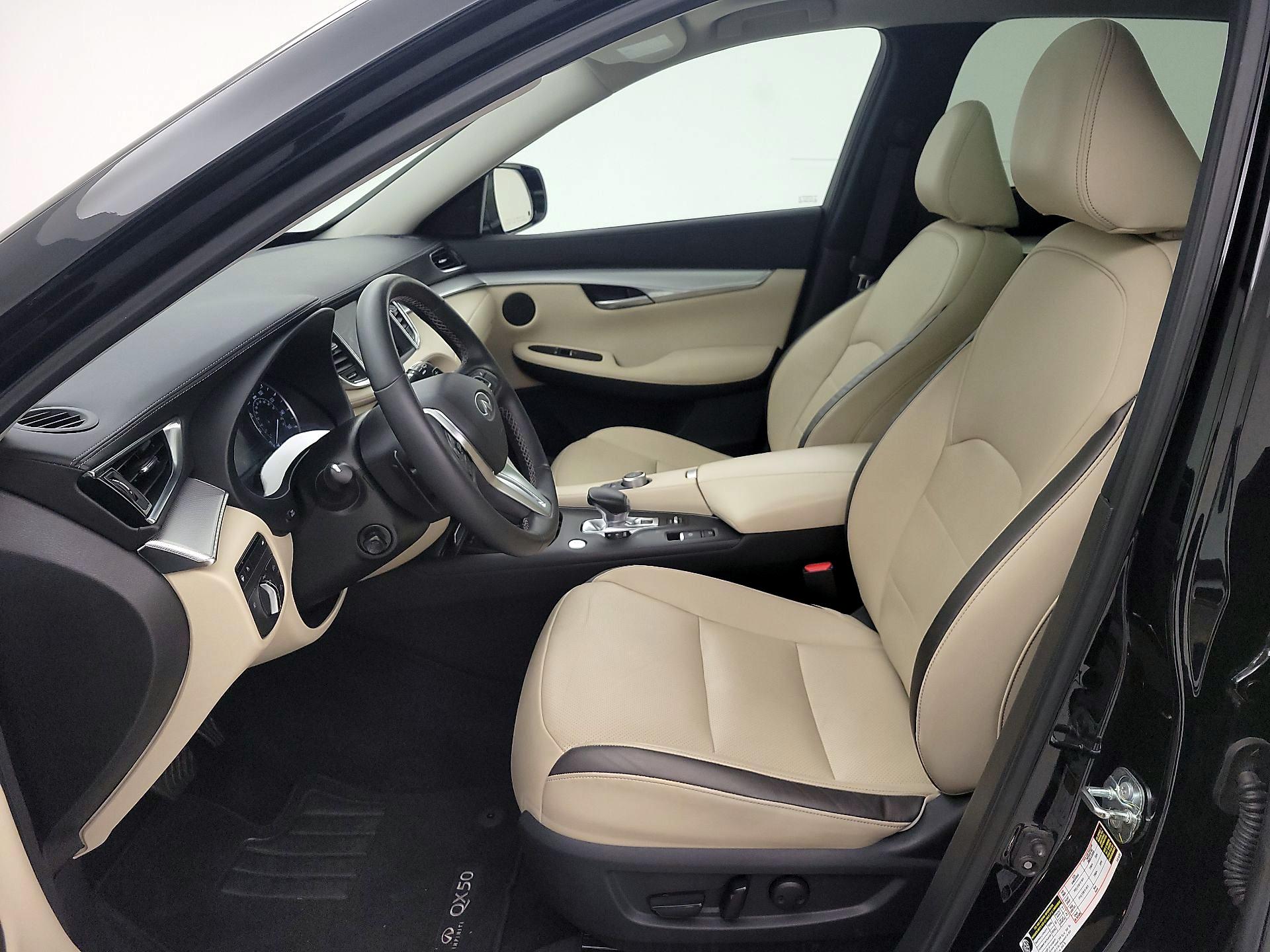 Thumbnail: 2021 INFINITI QX50 - 11