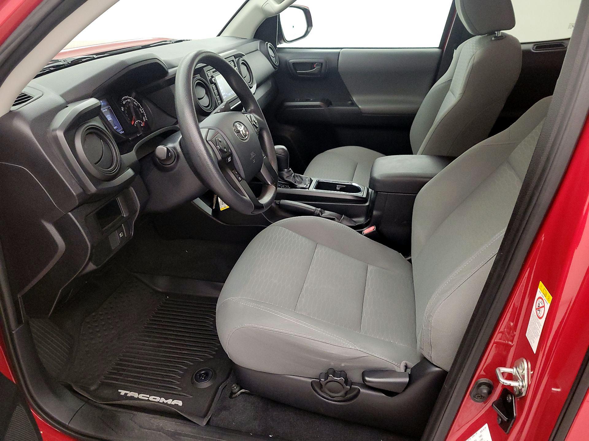 Thumbnail: 2019 Toyota Tacoma - 11