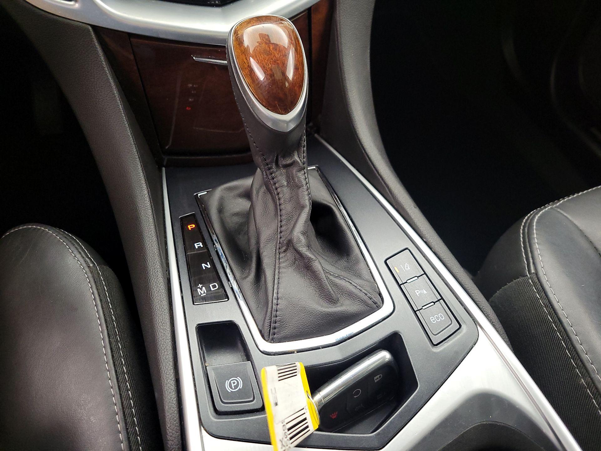 Thumbnail: 2016 Cadillac SRX - 18