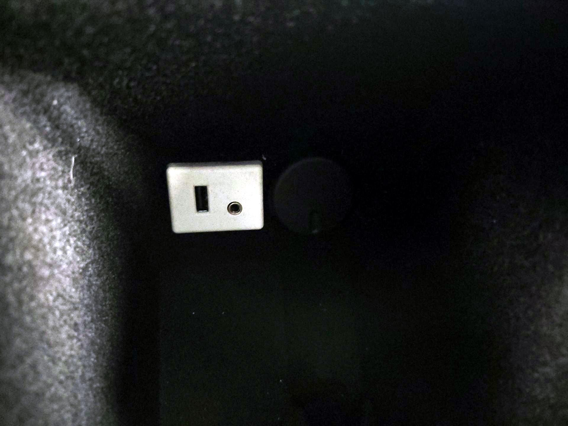 Thumbnail: 2016 Cadillac SRX - 19