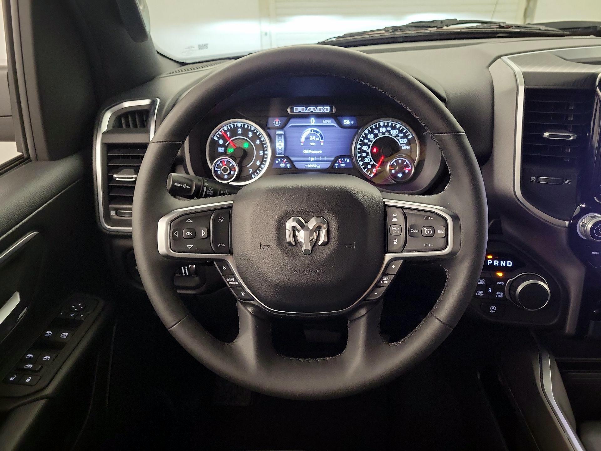 Thumbnail: 2025 RAM 1500 - 10