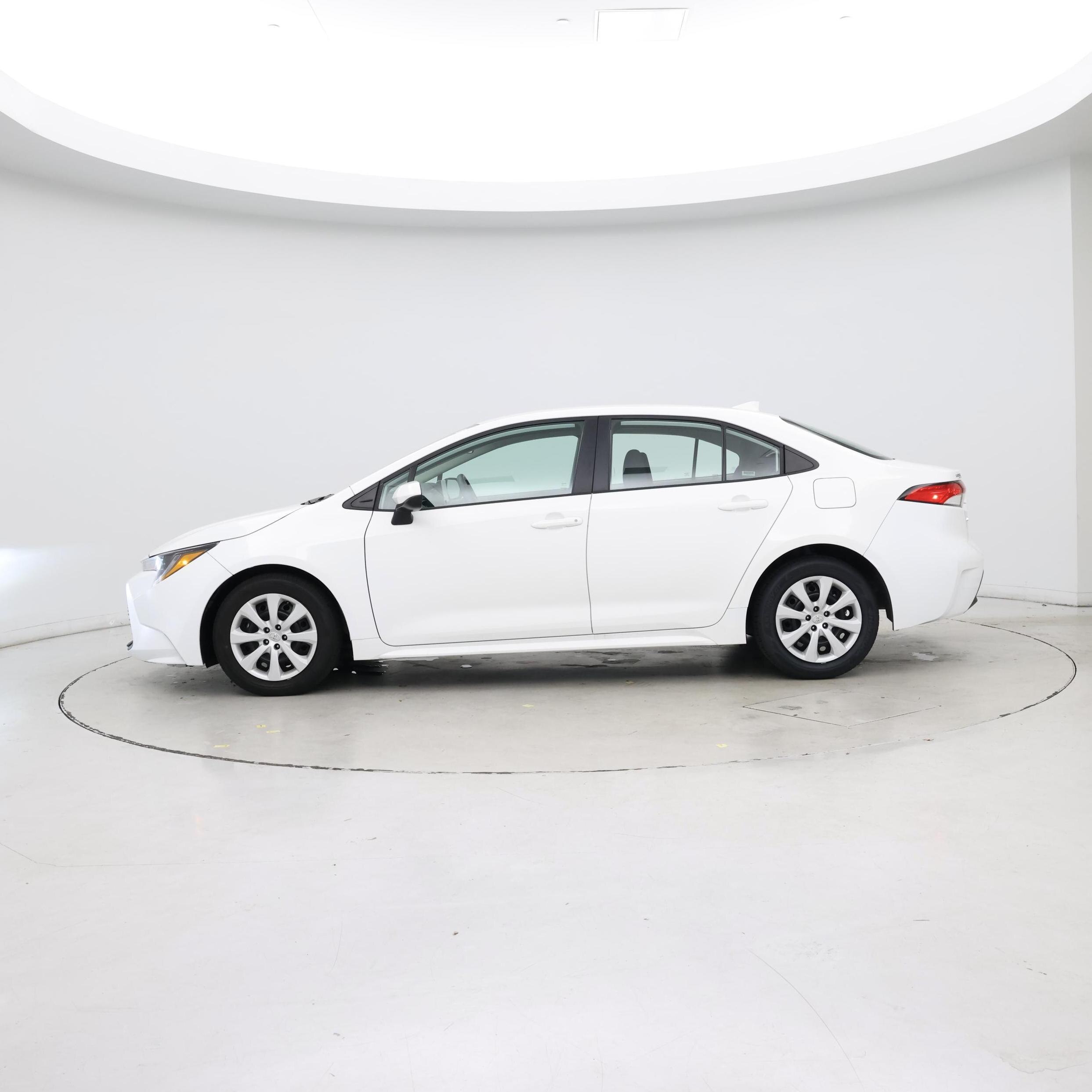 Thumbnail: 2024 Toyota Corolla - 3