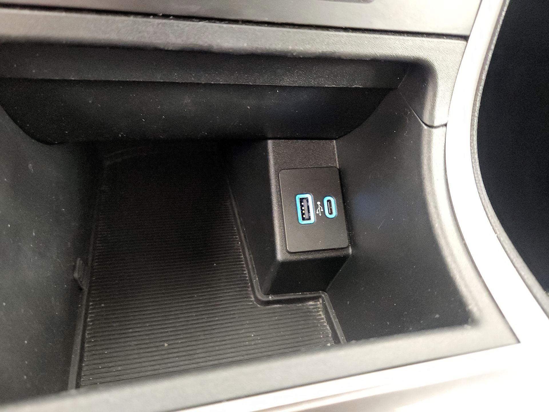 Thumbnail: 2024 Ford Edge - 16