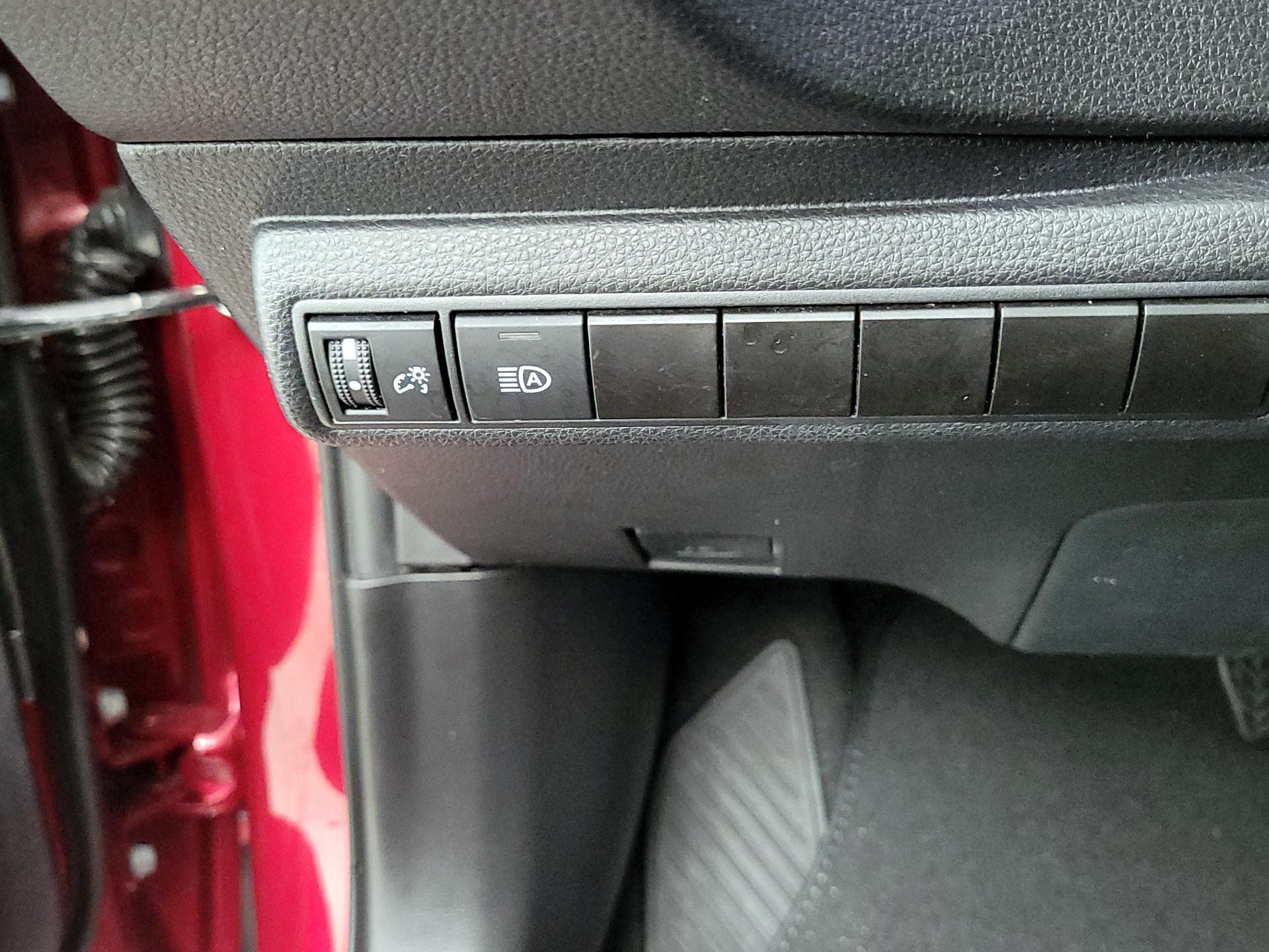 Thumbnail: 2025 Toyota Corolla - 13