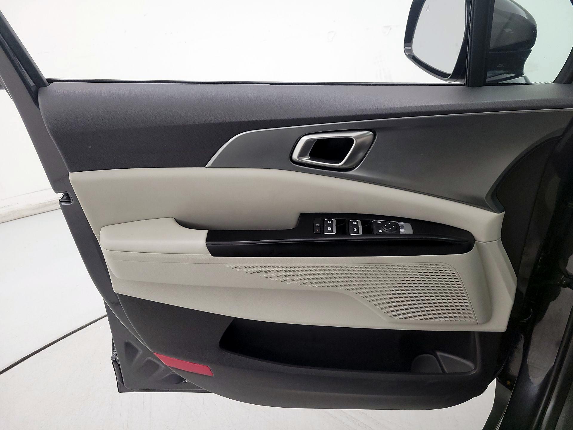 Thumbnail: 2024 Kia Carnival - 12