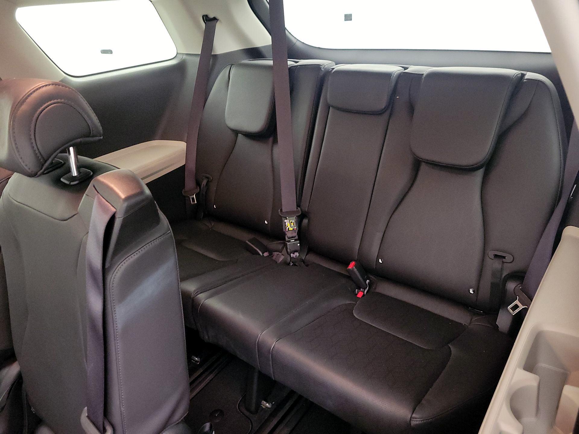 Thumbnail: 2024 Kia Carnival - 20