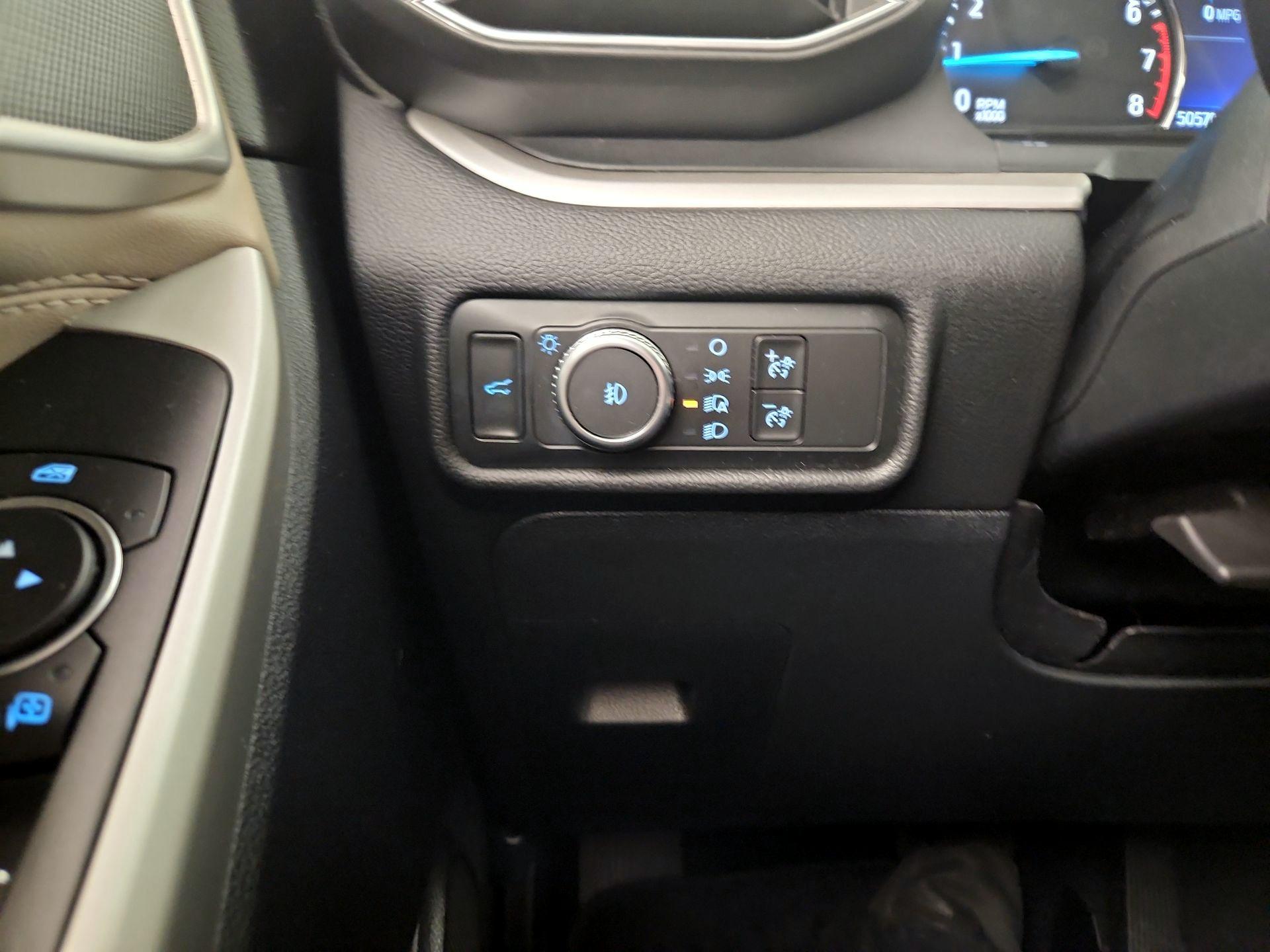 Thumbnail: 2020 Ford Explorer - 13