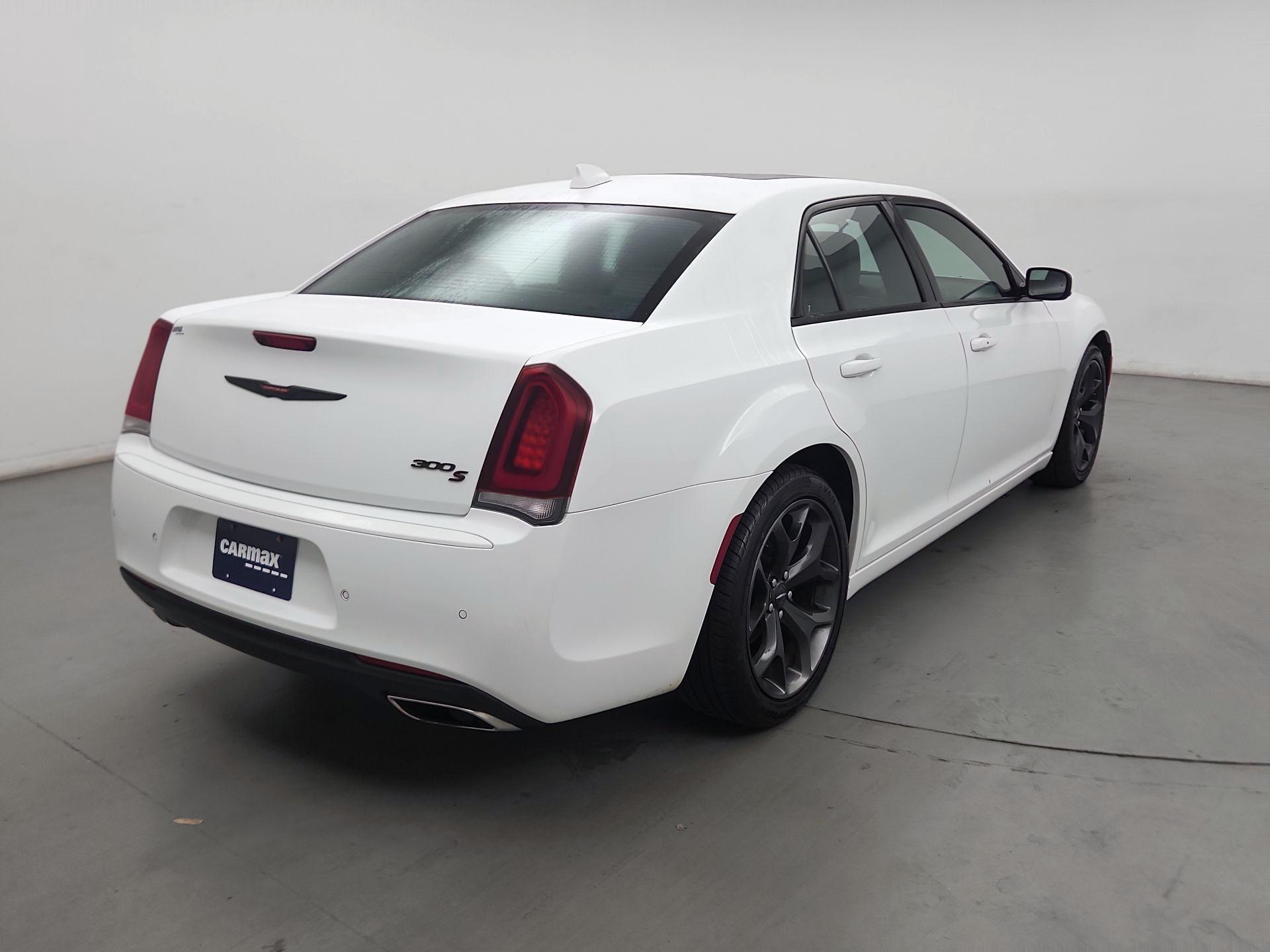 Thumbnail: 2023 Chrysler 300 - 5