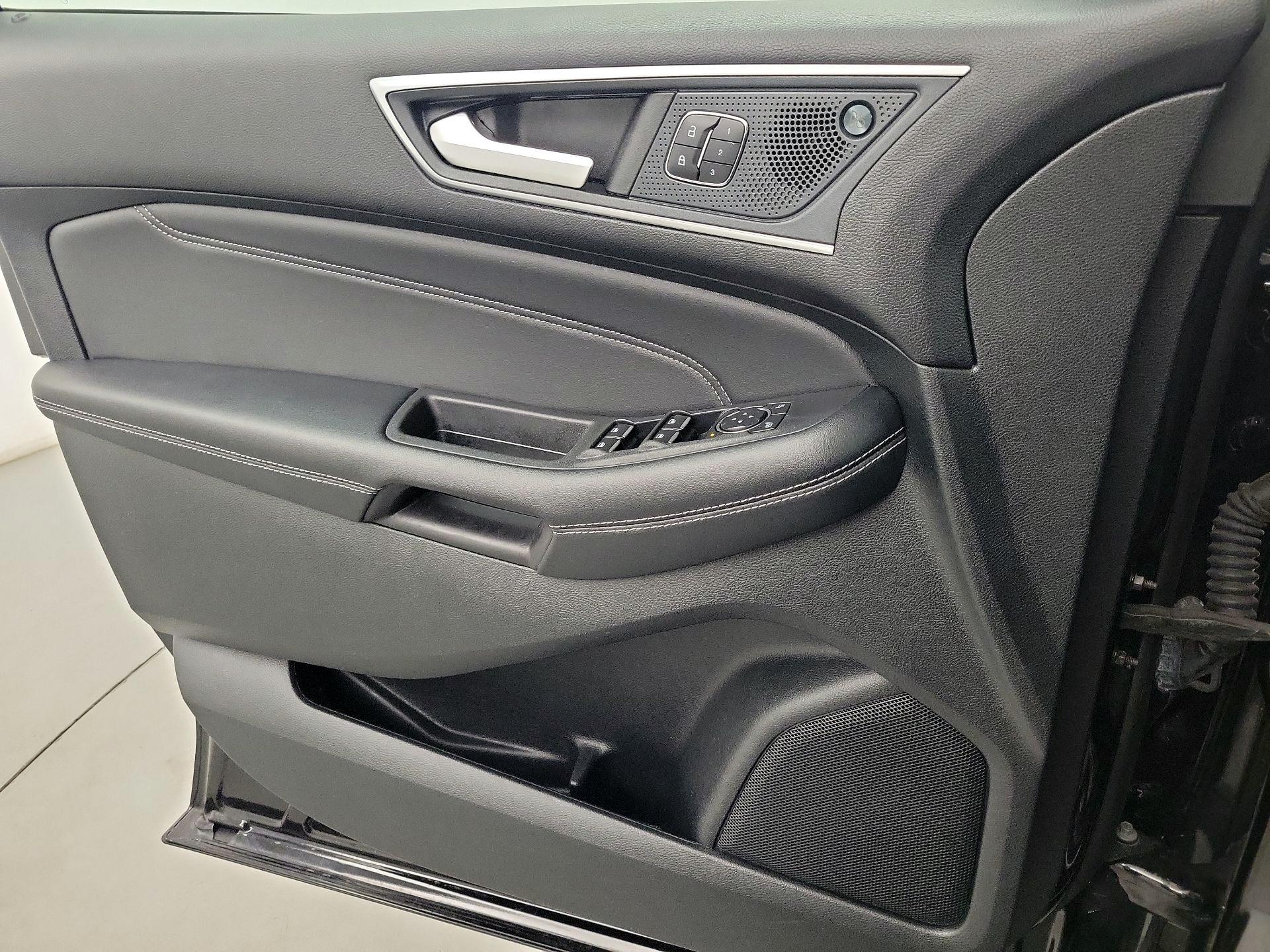 Thumbnail: 2024 Ford Edge - 10