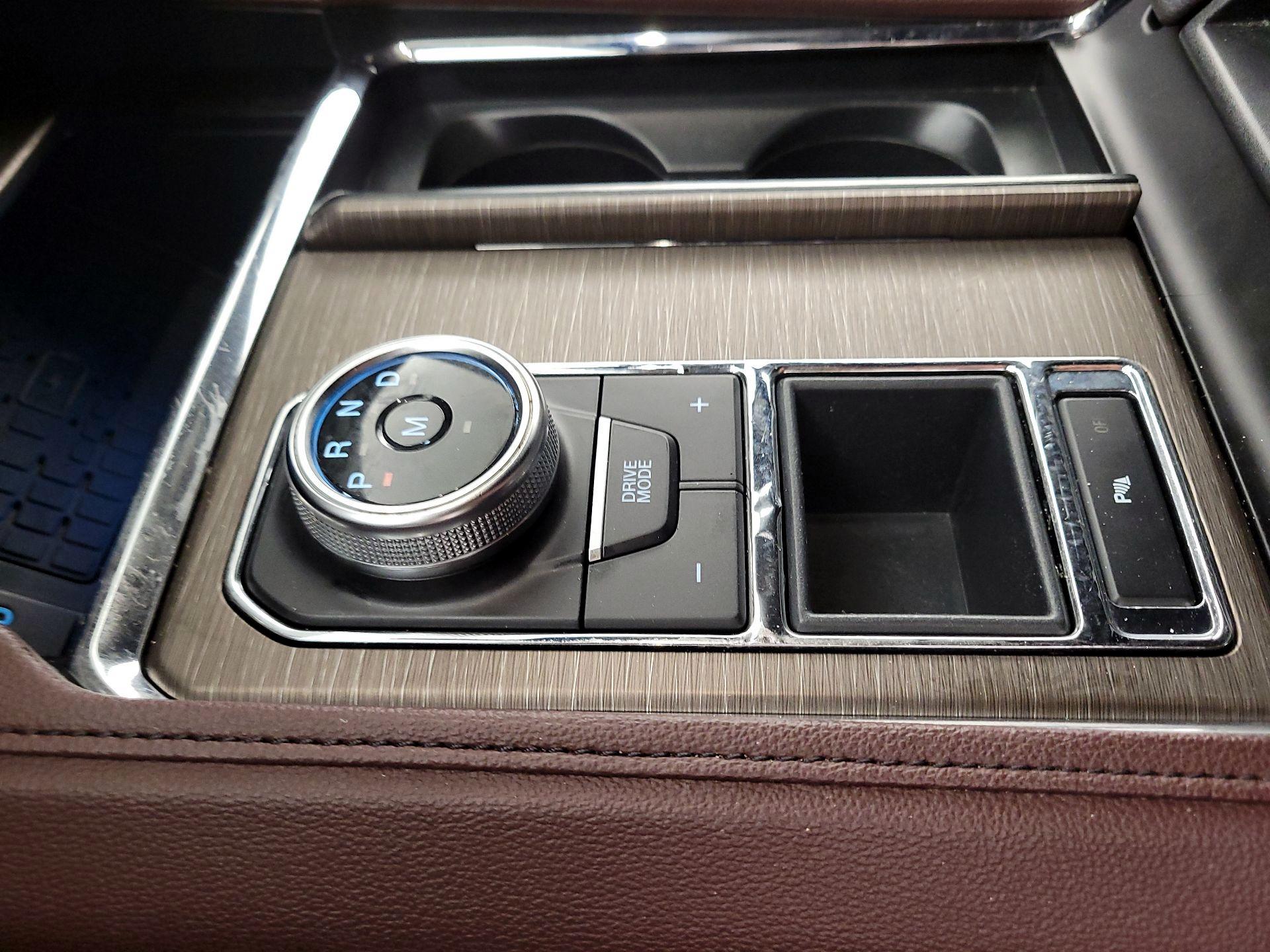 Thumbnail: 2024 Ford Expedition - 17