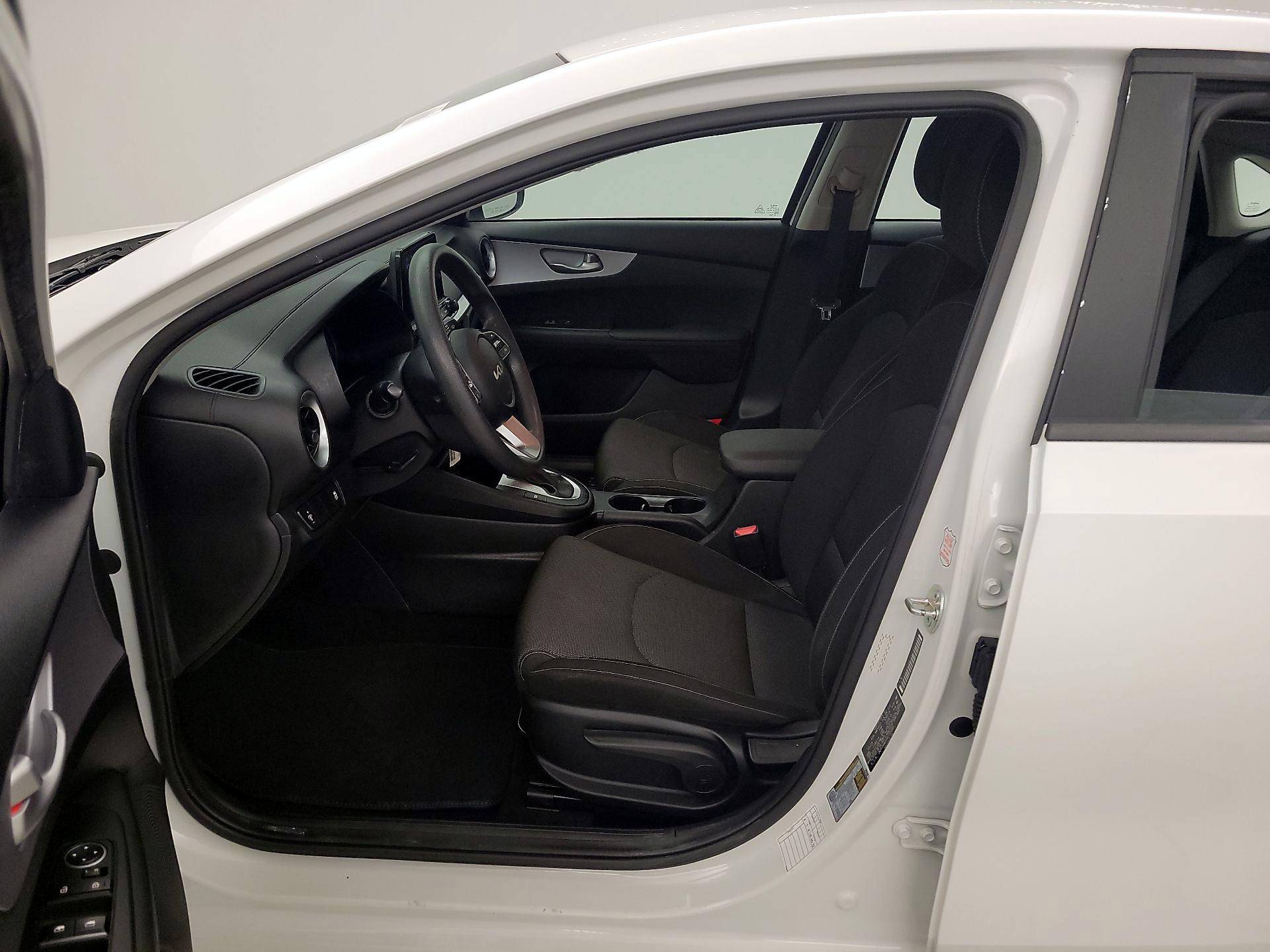 Thumbnail: 2024 Kia Forte - 11