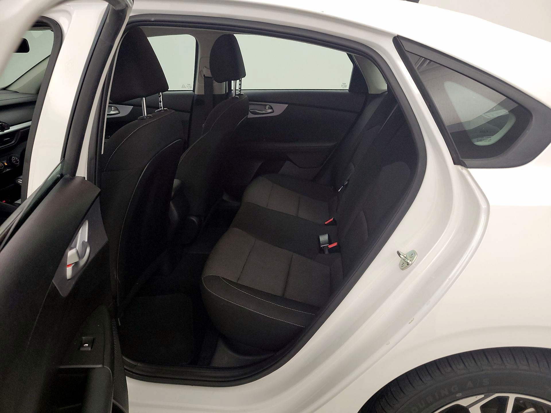 Thumbnail: 2024 Kia Forte - 18