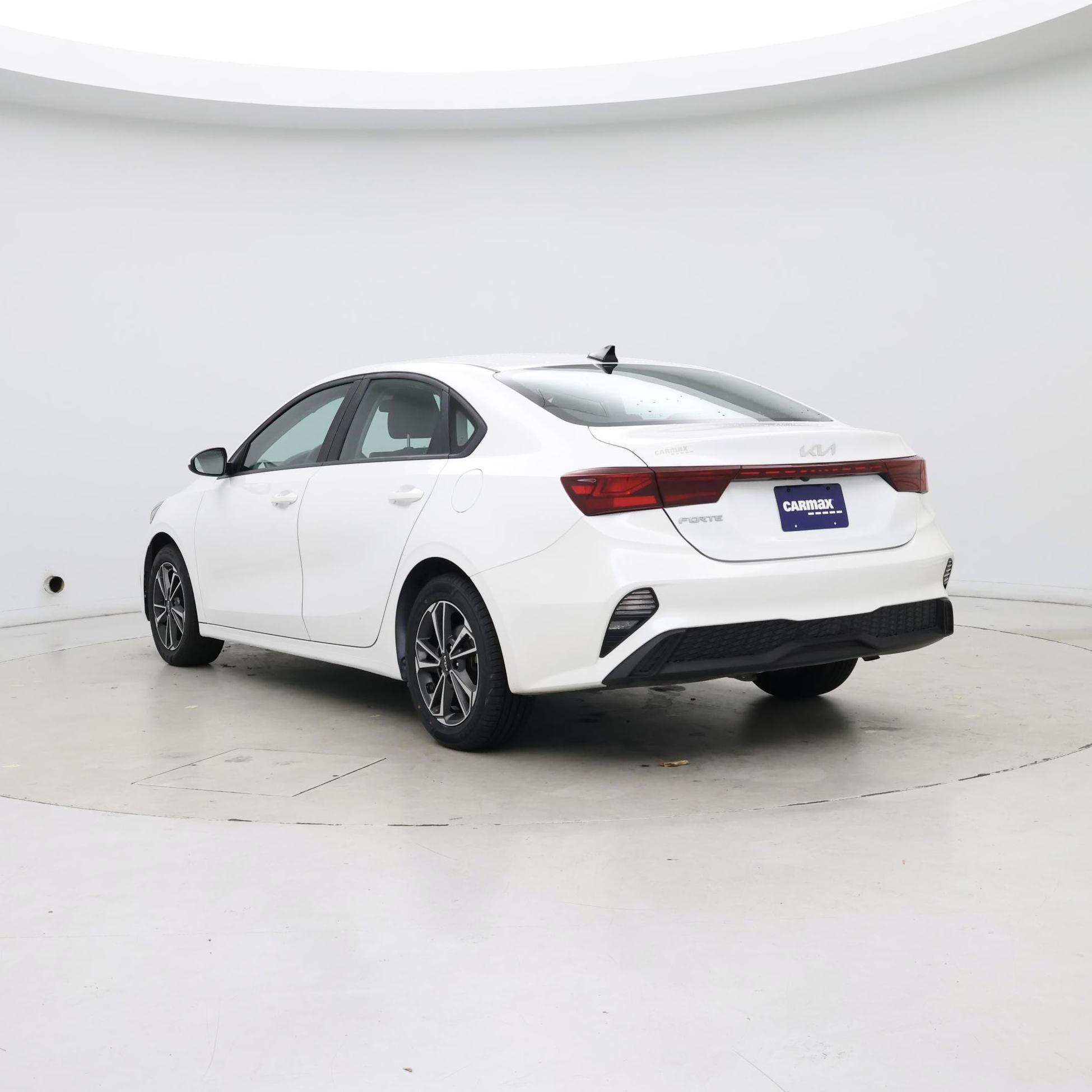 Thumbnail: 2024 Kia Forte - 2